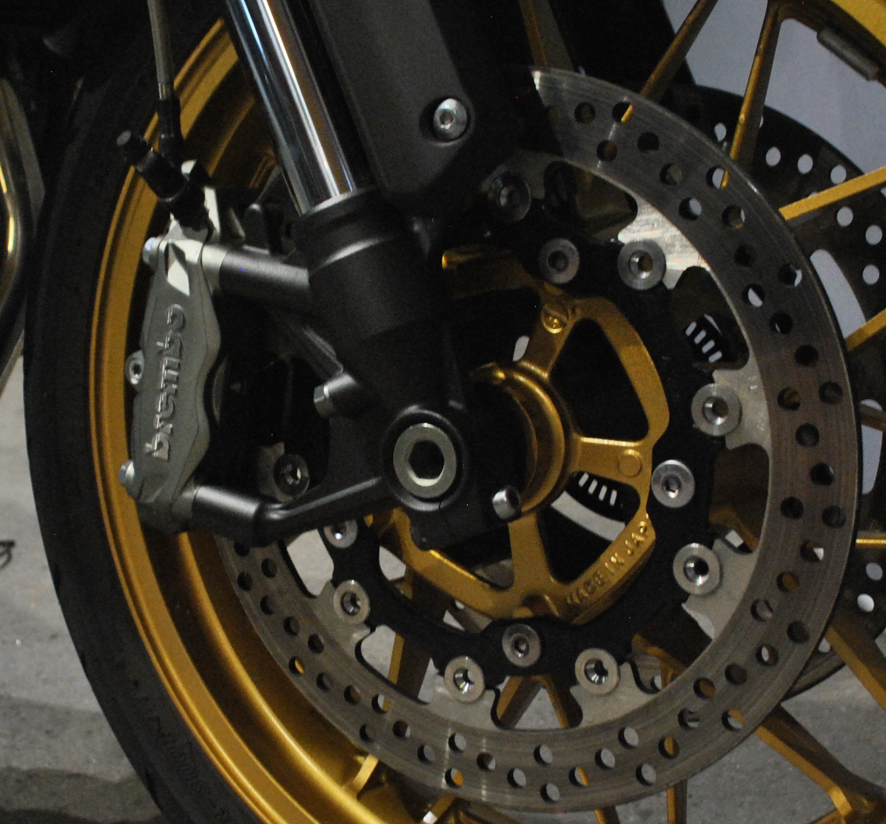 KAWASAKI Z 900 RS-image-9