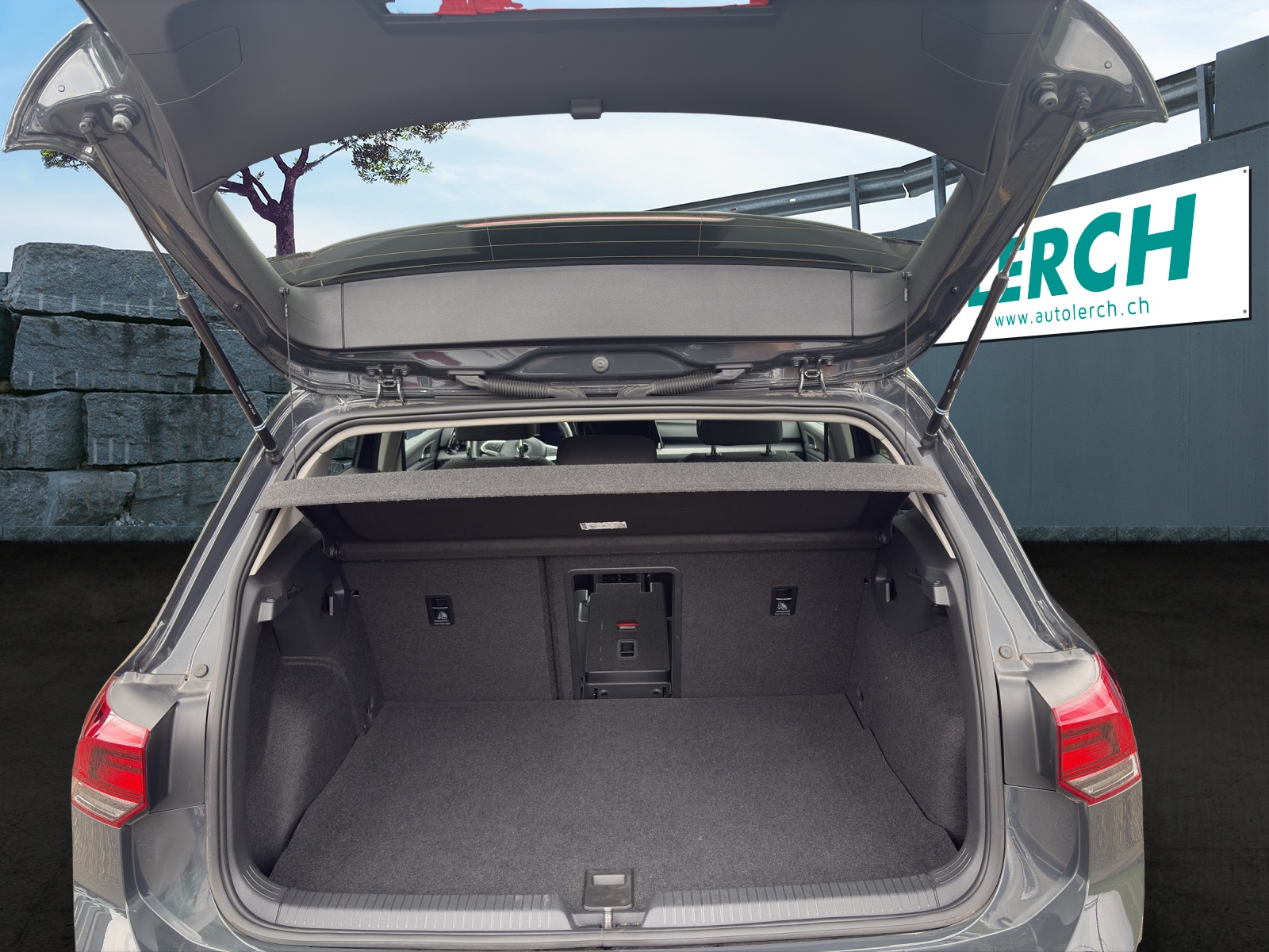 VW Golf 1.4 TSI PHEV Style-image-5