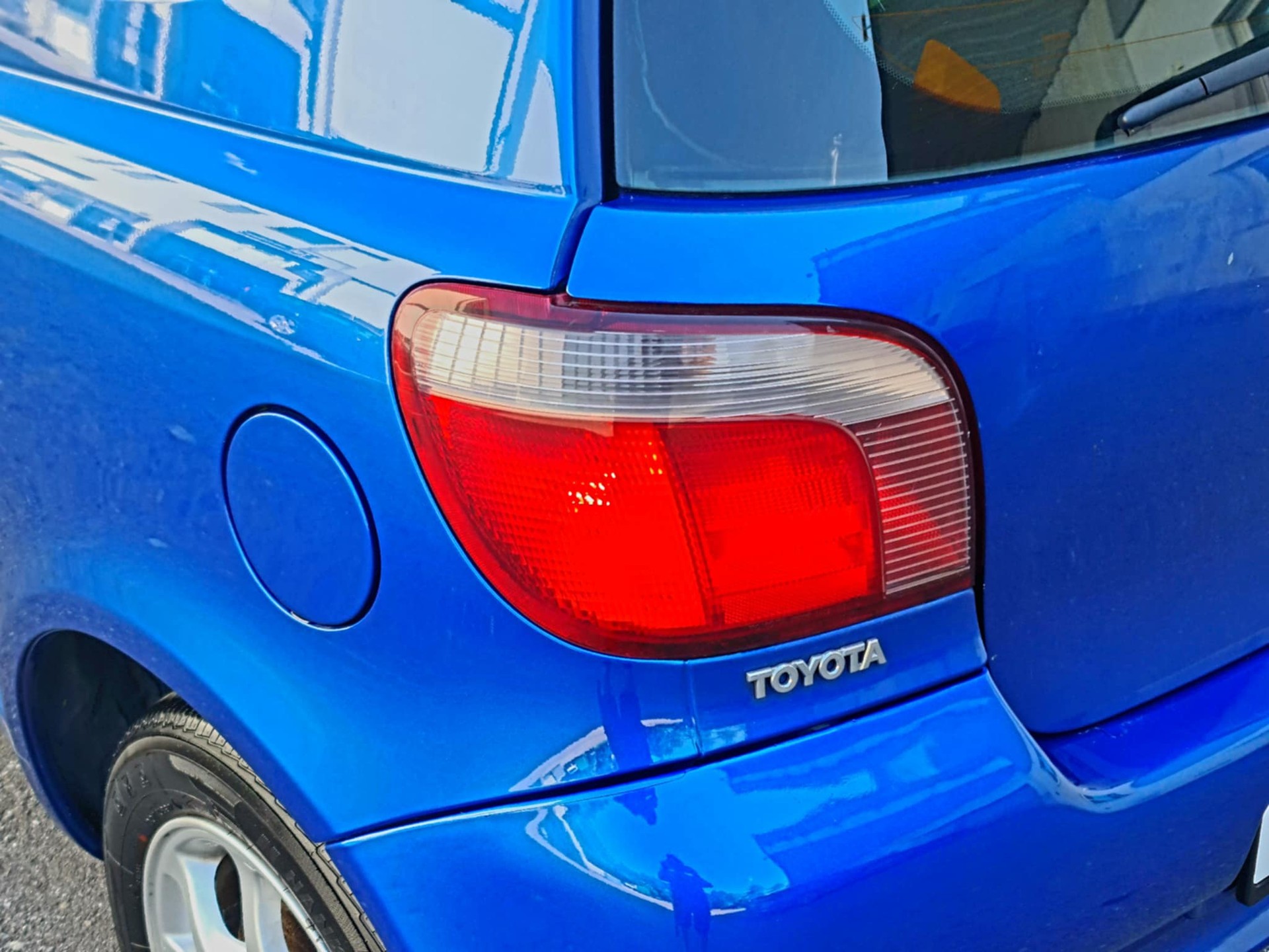 TOYOTA Yaris 1.3 Linea Luna-image-5