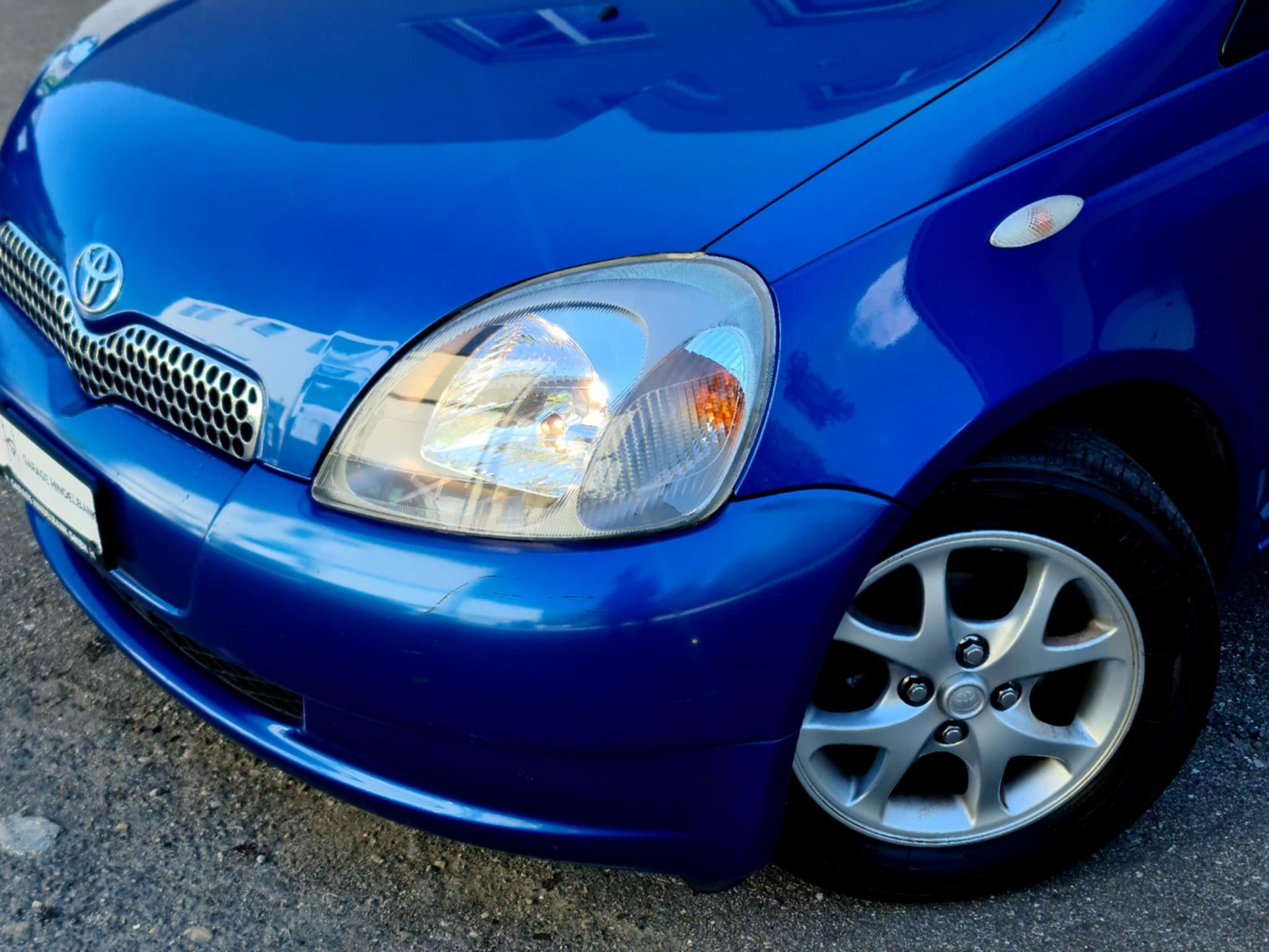 TOYOTA Yaris 1.3 Linea Luna-image-1