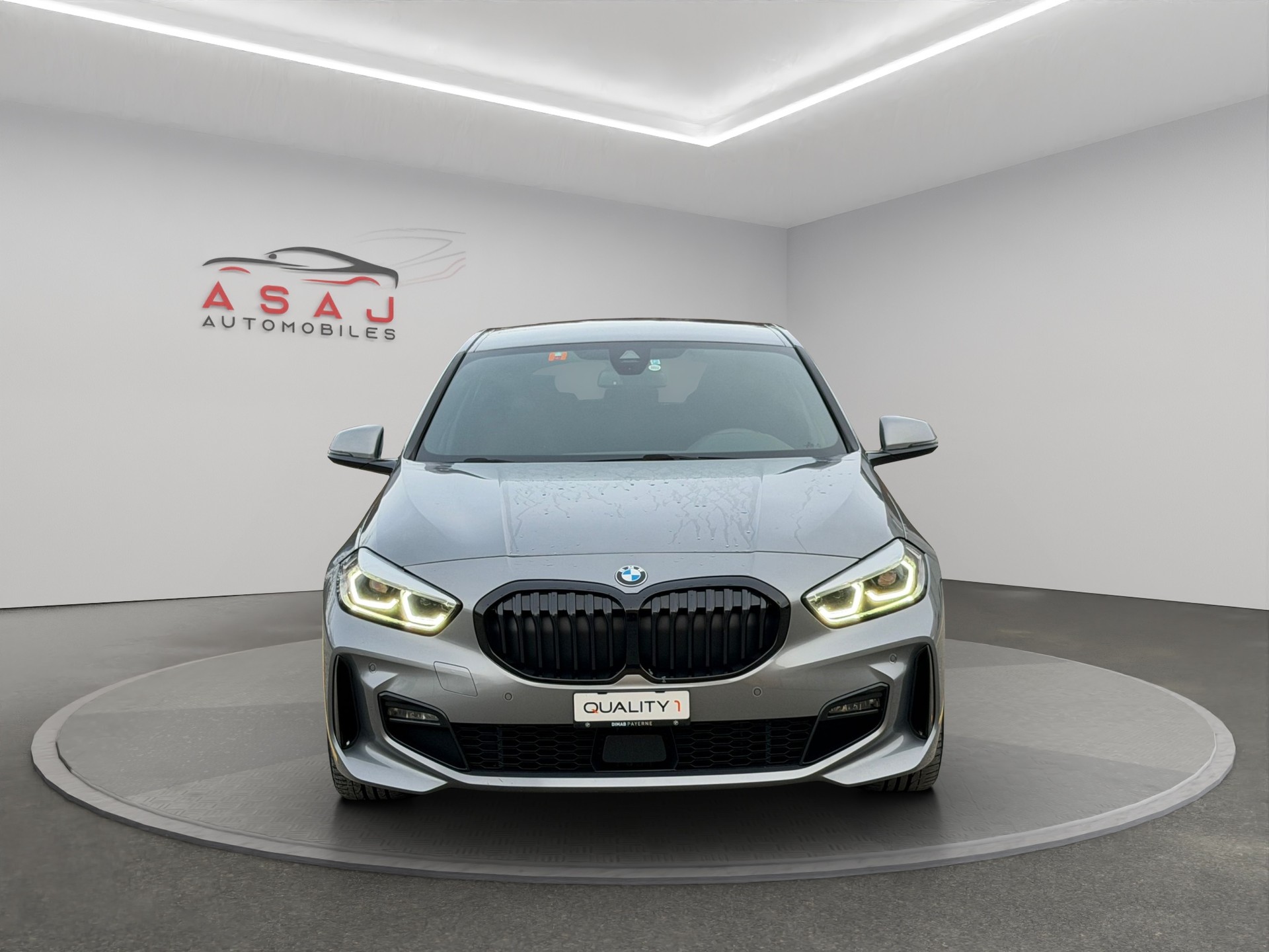BMW 120d xDrive Steptronic M Sport-image-1
