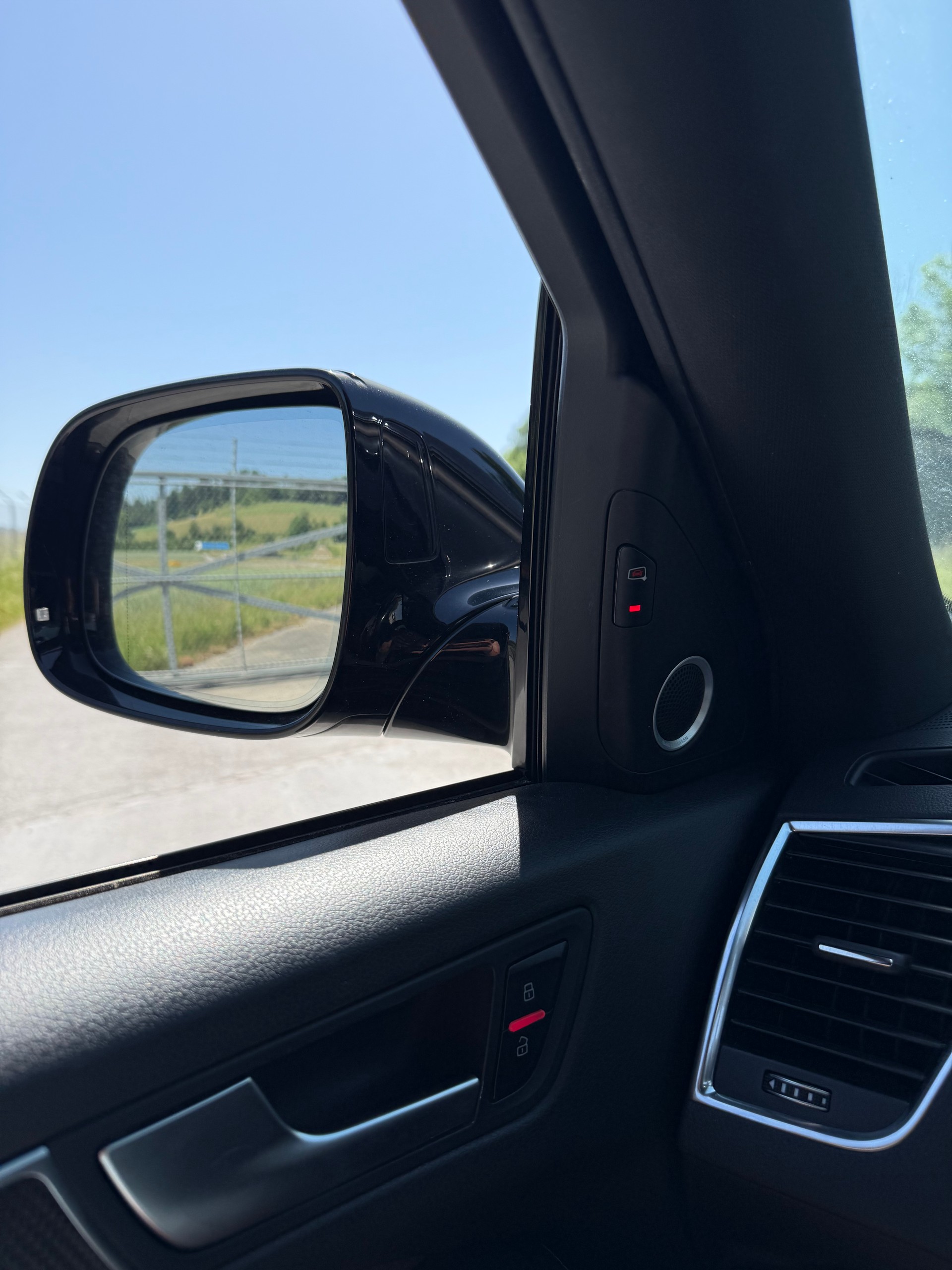 AUDI SQ5 3.0 TDI plus quattro tiptronic-image-12