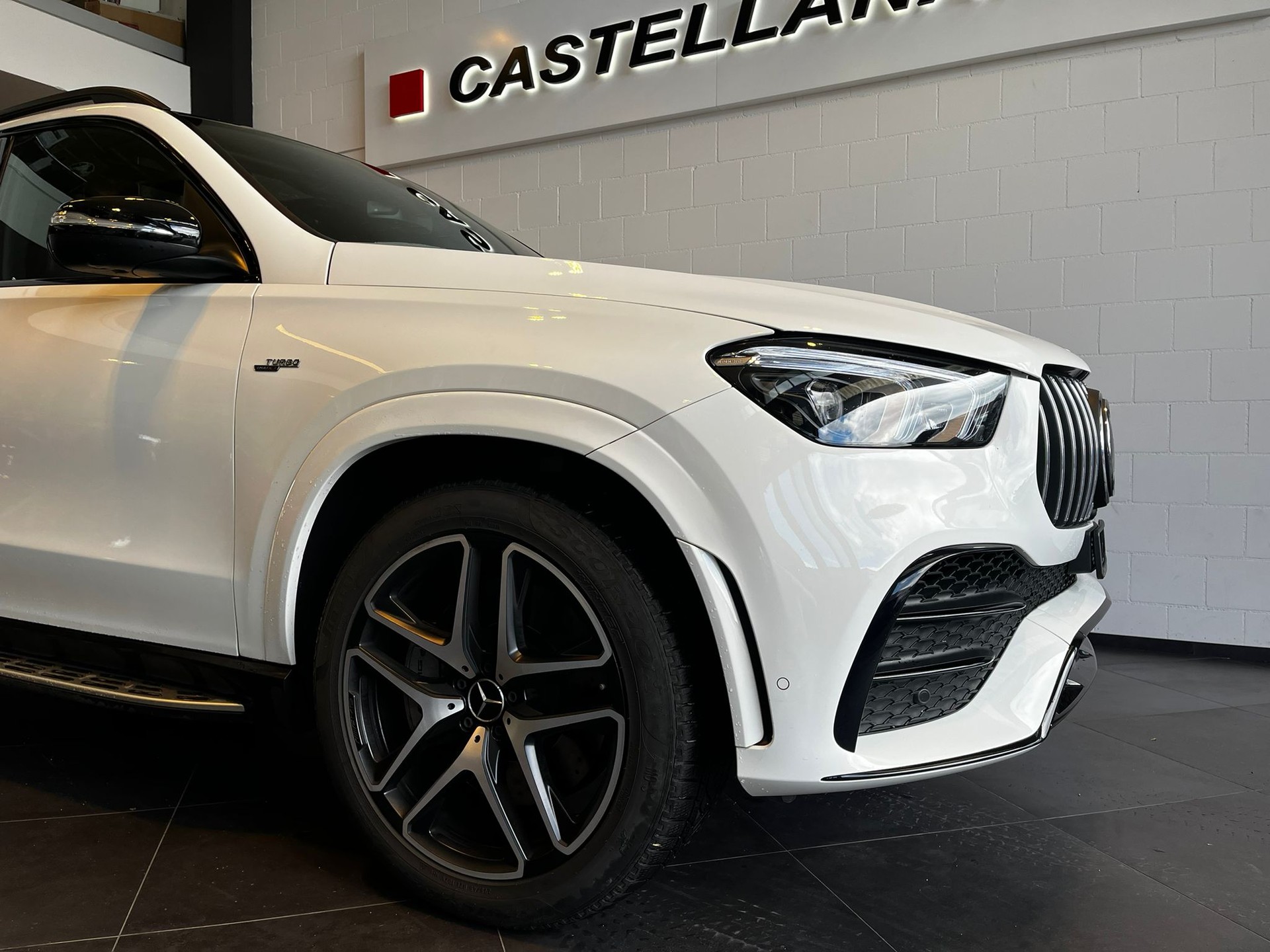 MERCEDES-BENZ GLE 53 AMG 4Matic+-image-1
