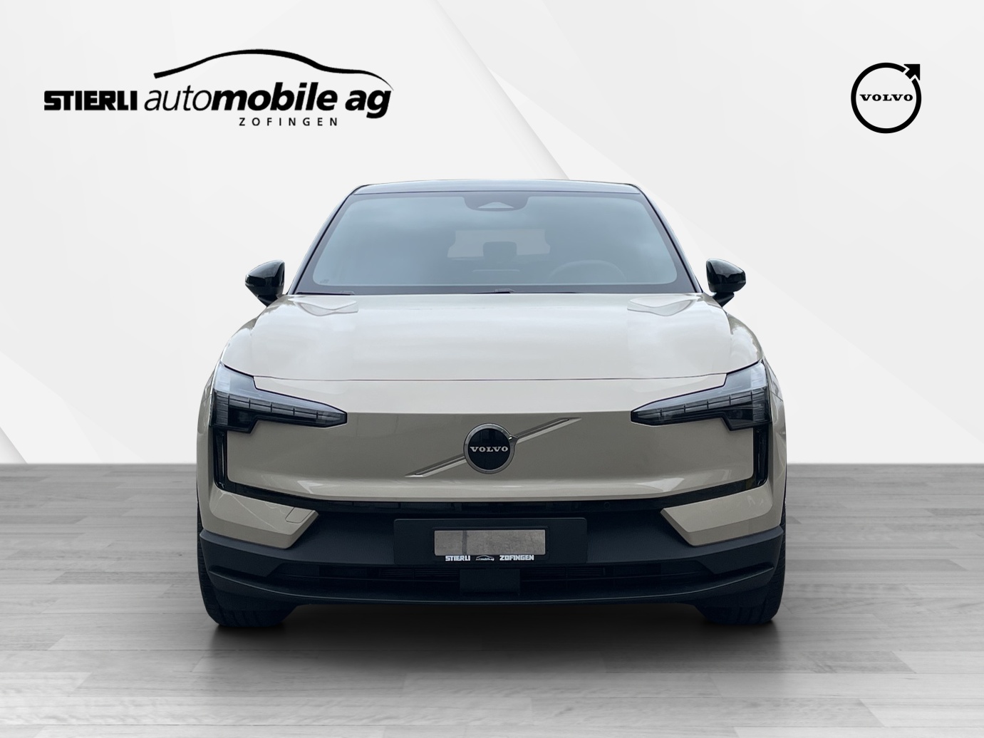 VOLVO EX 30 E60 Plus-showroom-element-1