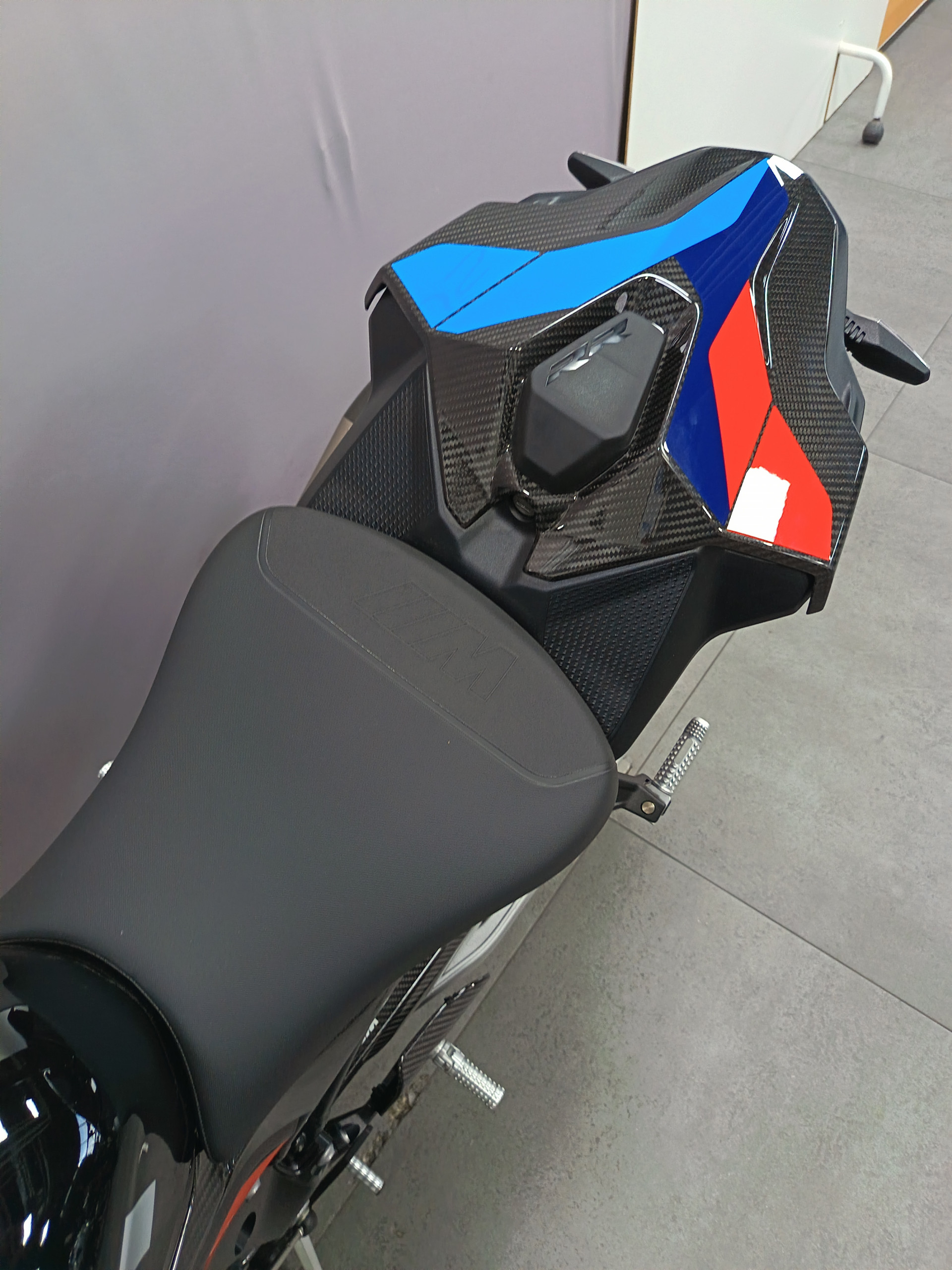 BMW M 1000 RR Competition-image-5