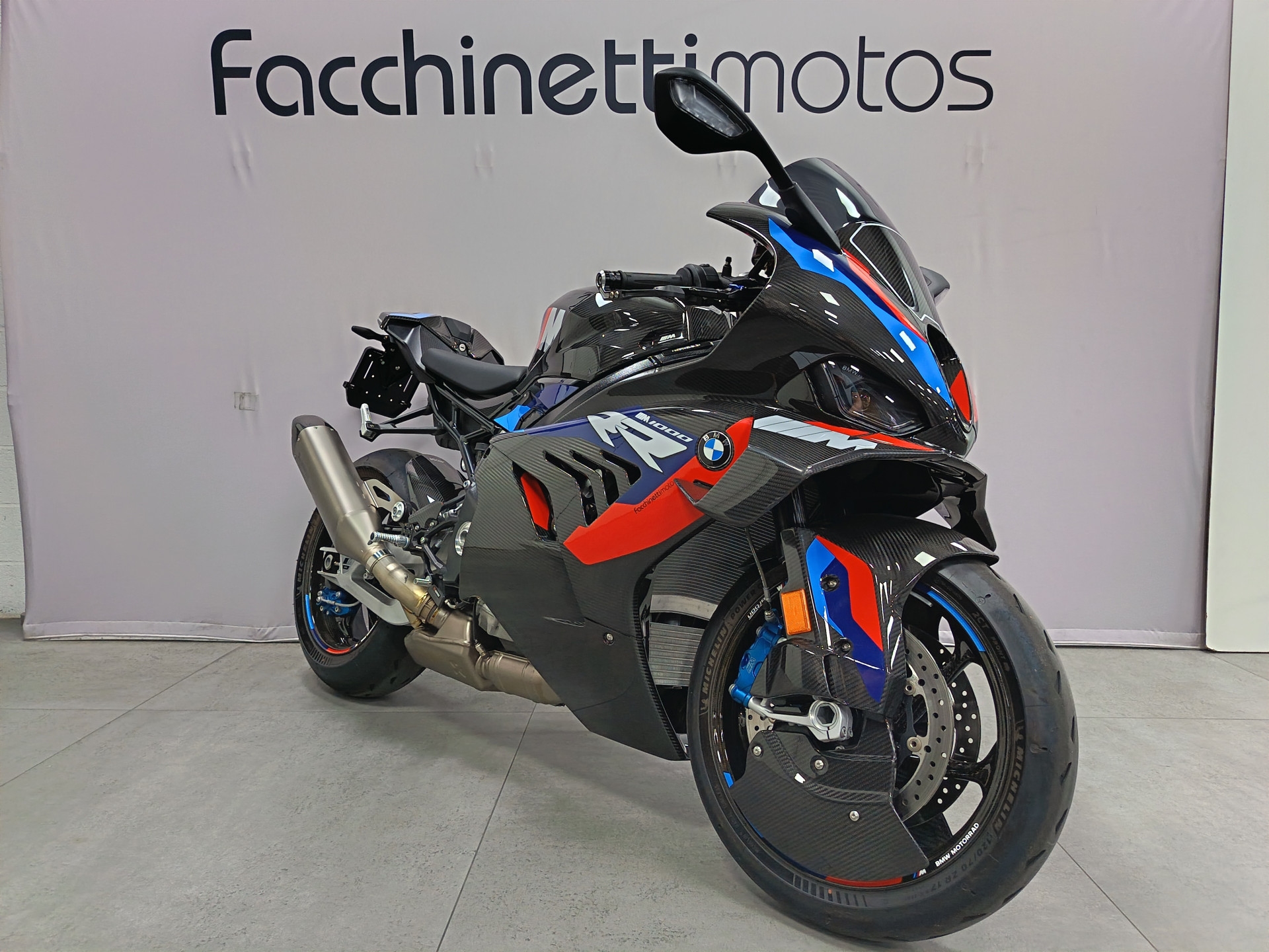 BMW M 1000 RR Competition-image-1