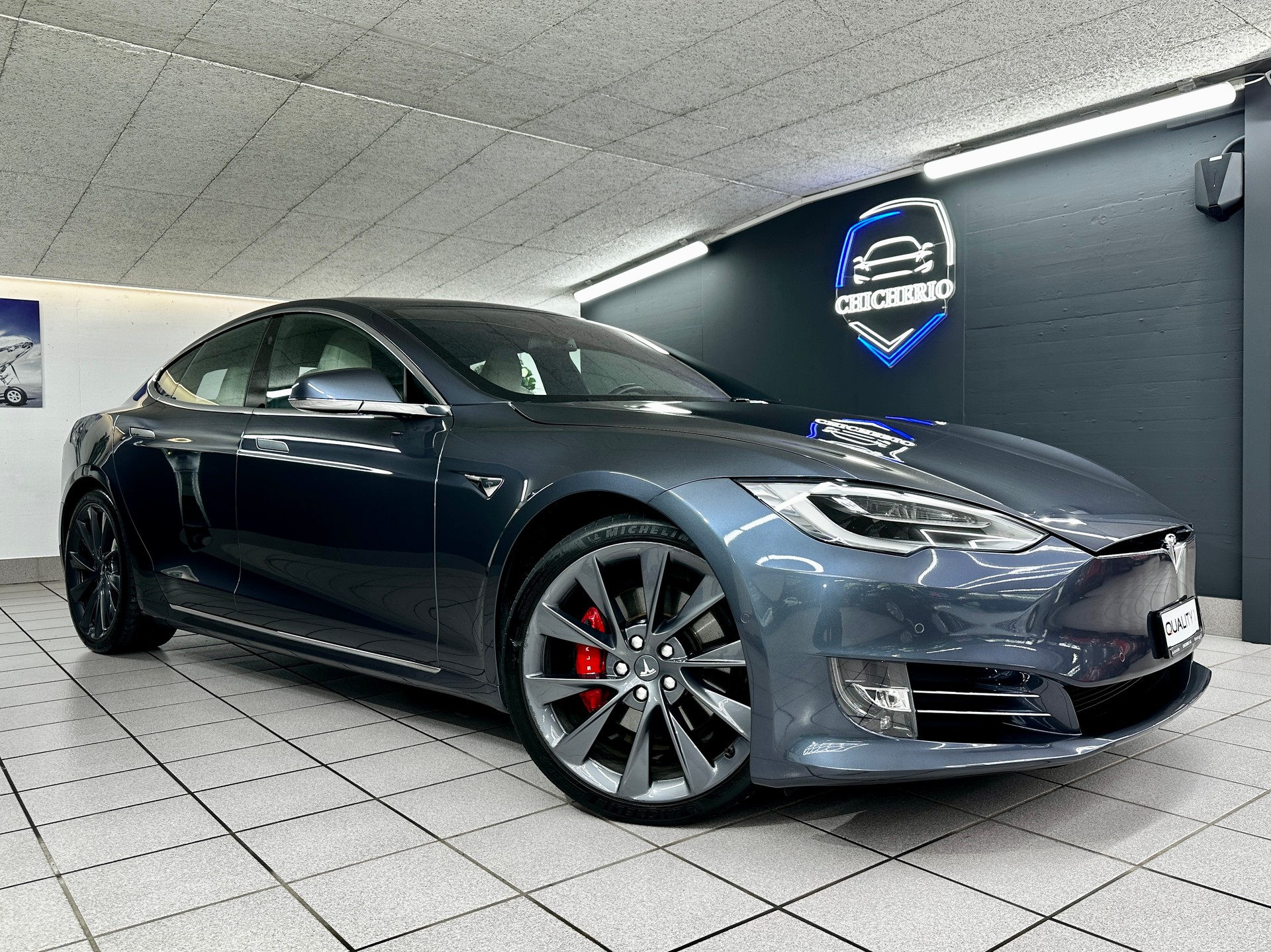 TESLA Model S Ludicrous Performance ''Raven''
