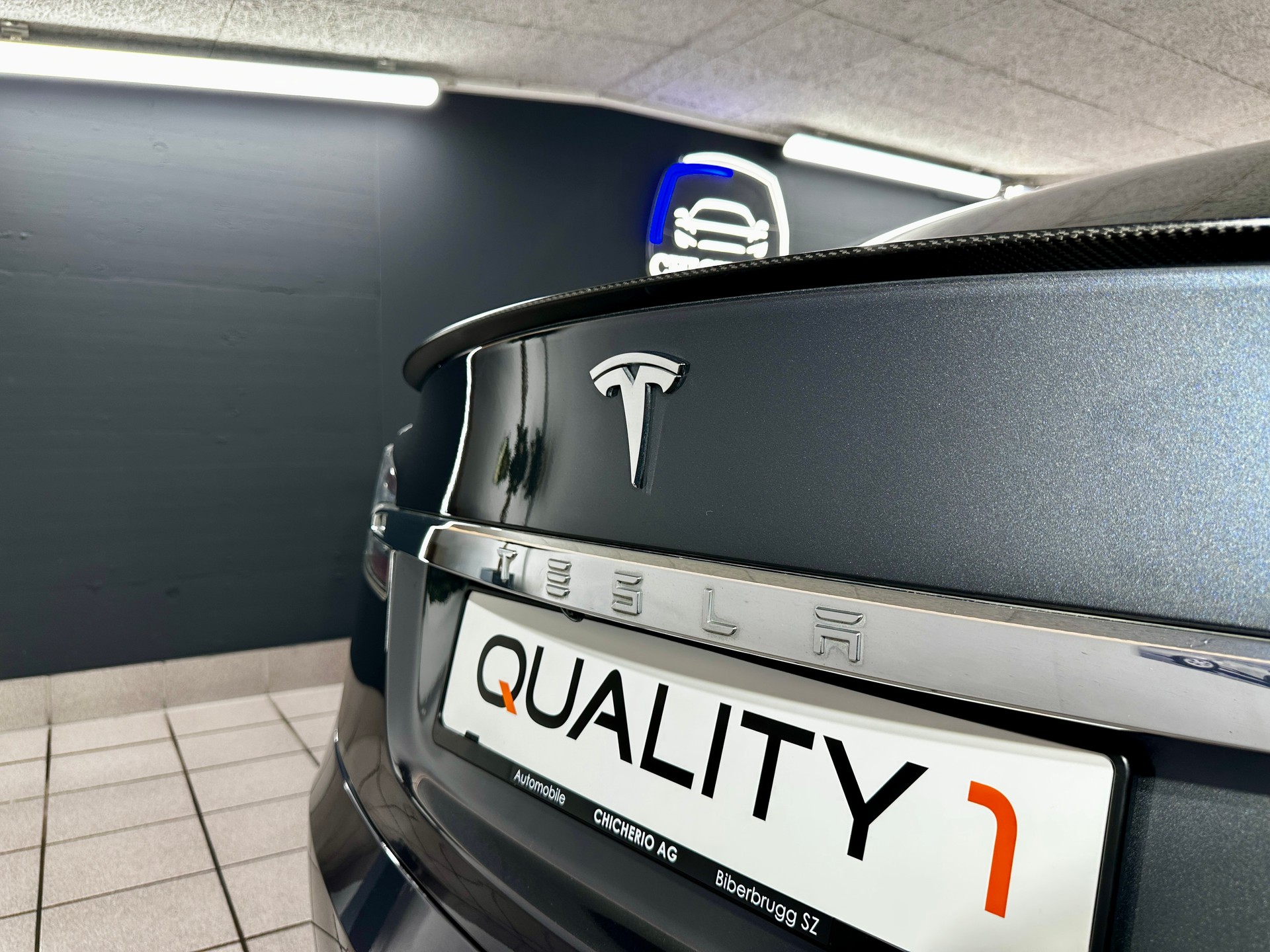 TESLA Model S Ludicrous Performance ''Raven''-showroom-element-3