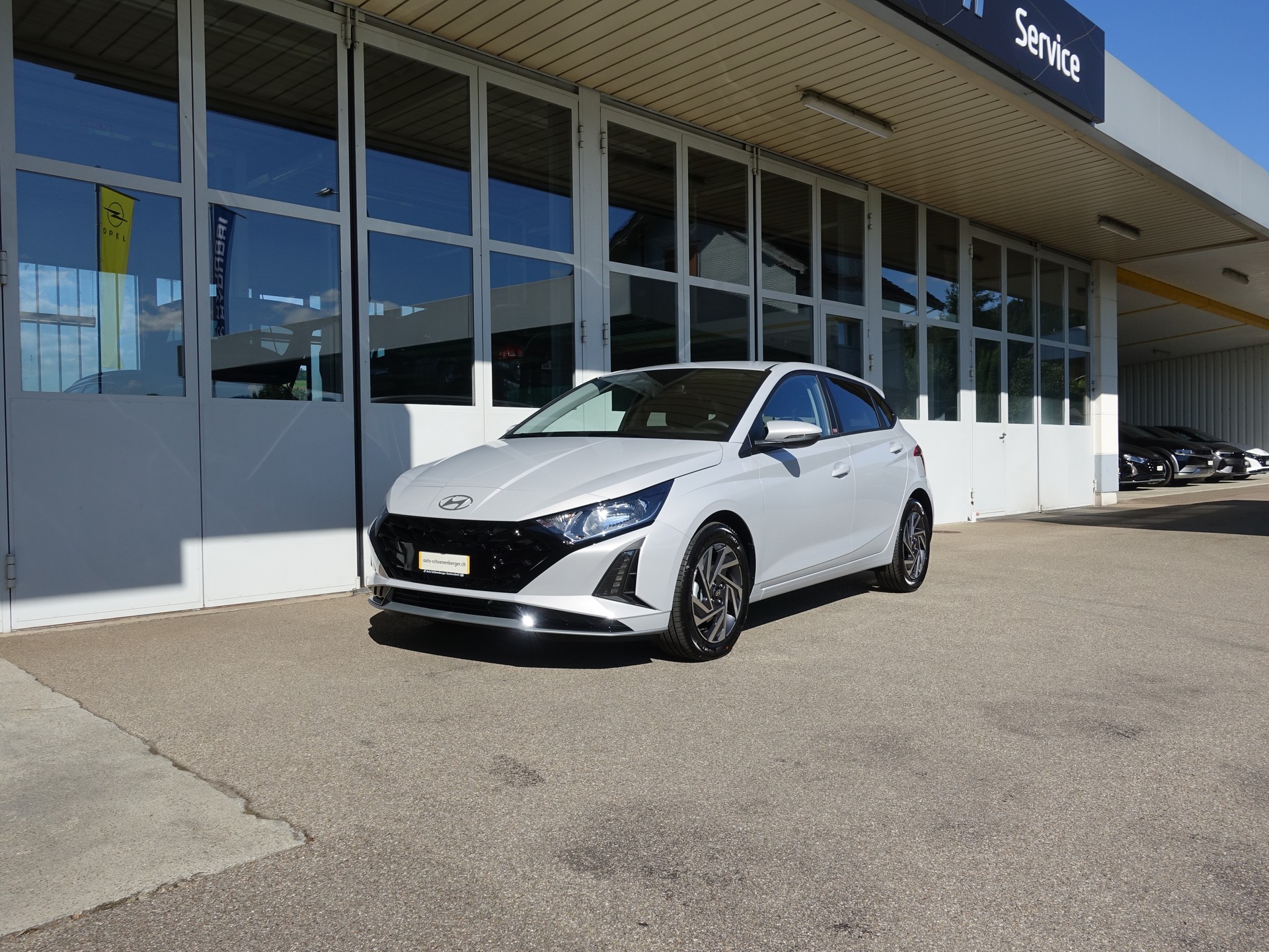 HYUNDAI i20 1.0 T-GDi Amplia DCT-showroom-element-1