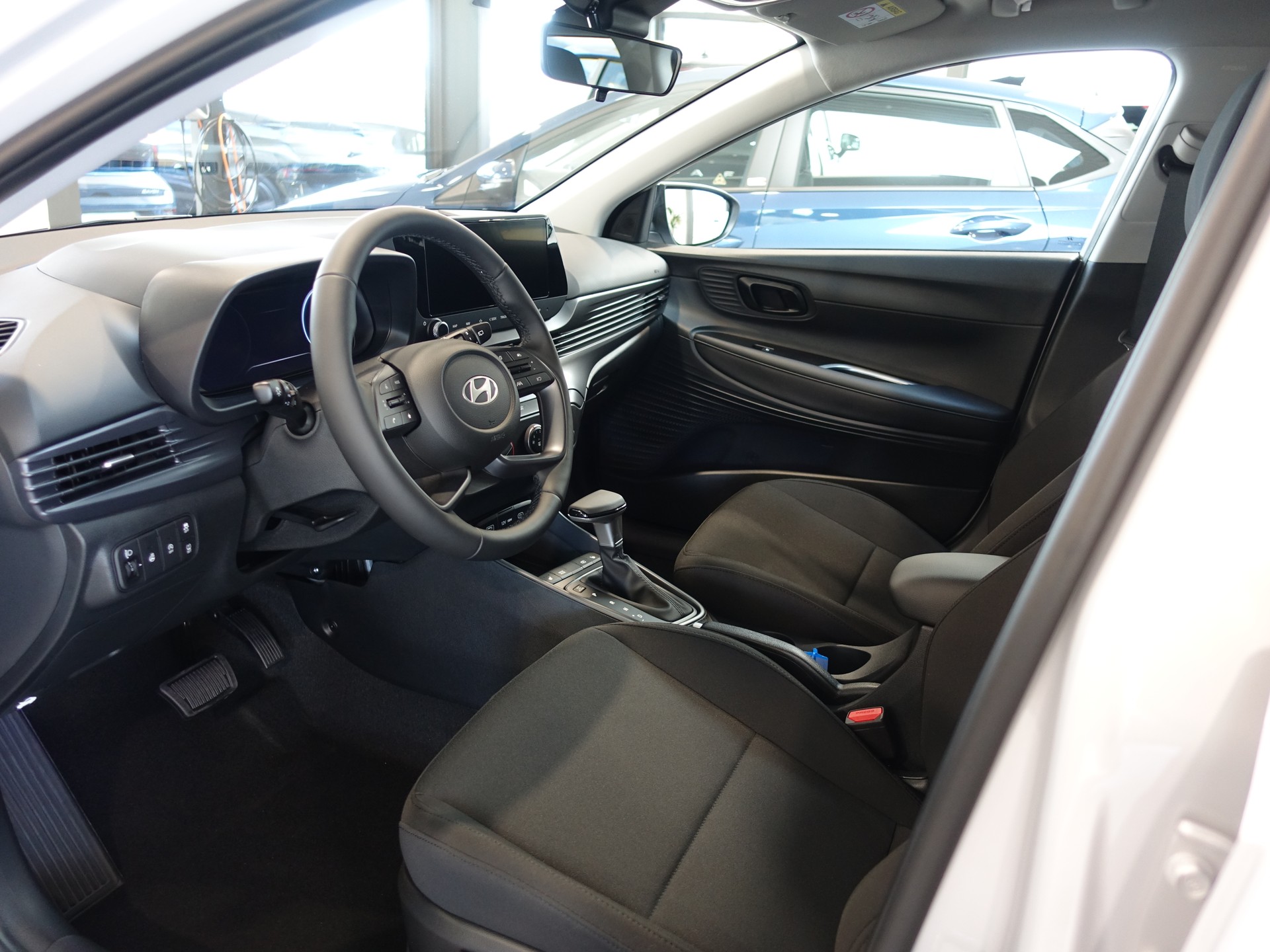 HYUNDAI i20 1.0 T-GDi Amplia DCT-image-17