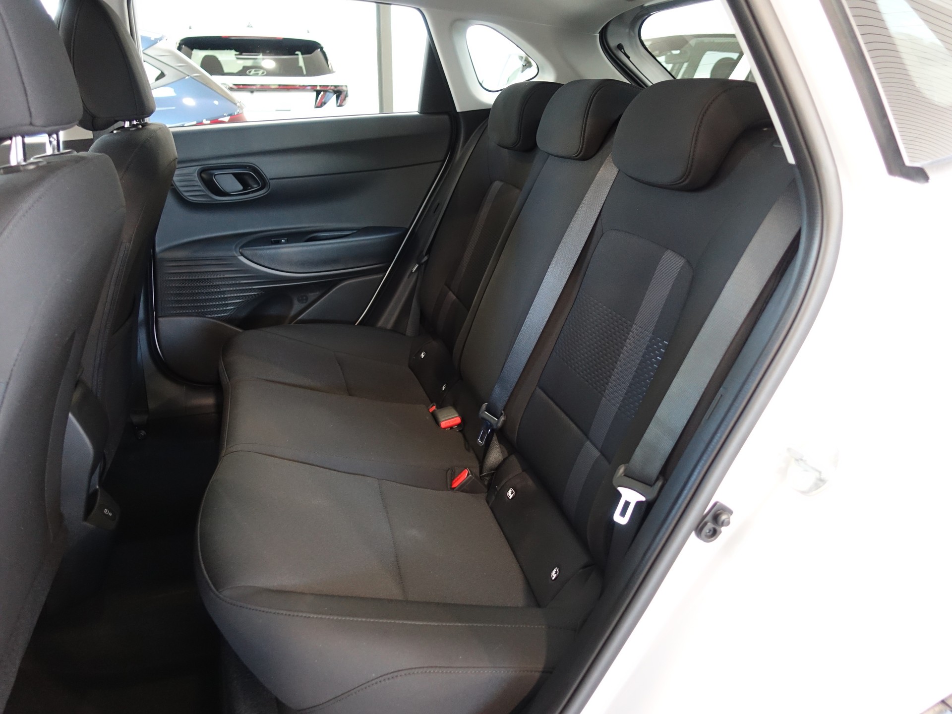 HYUNDAI i20 1.0 T-GDi Amplia DCT-image-19