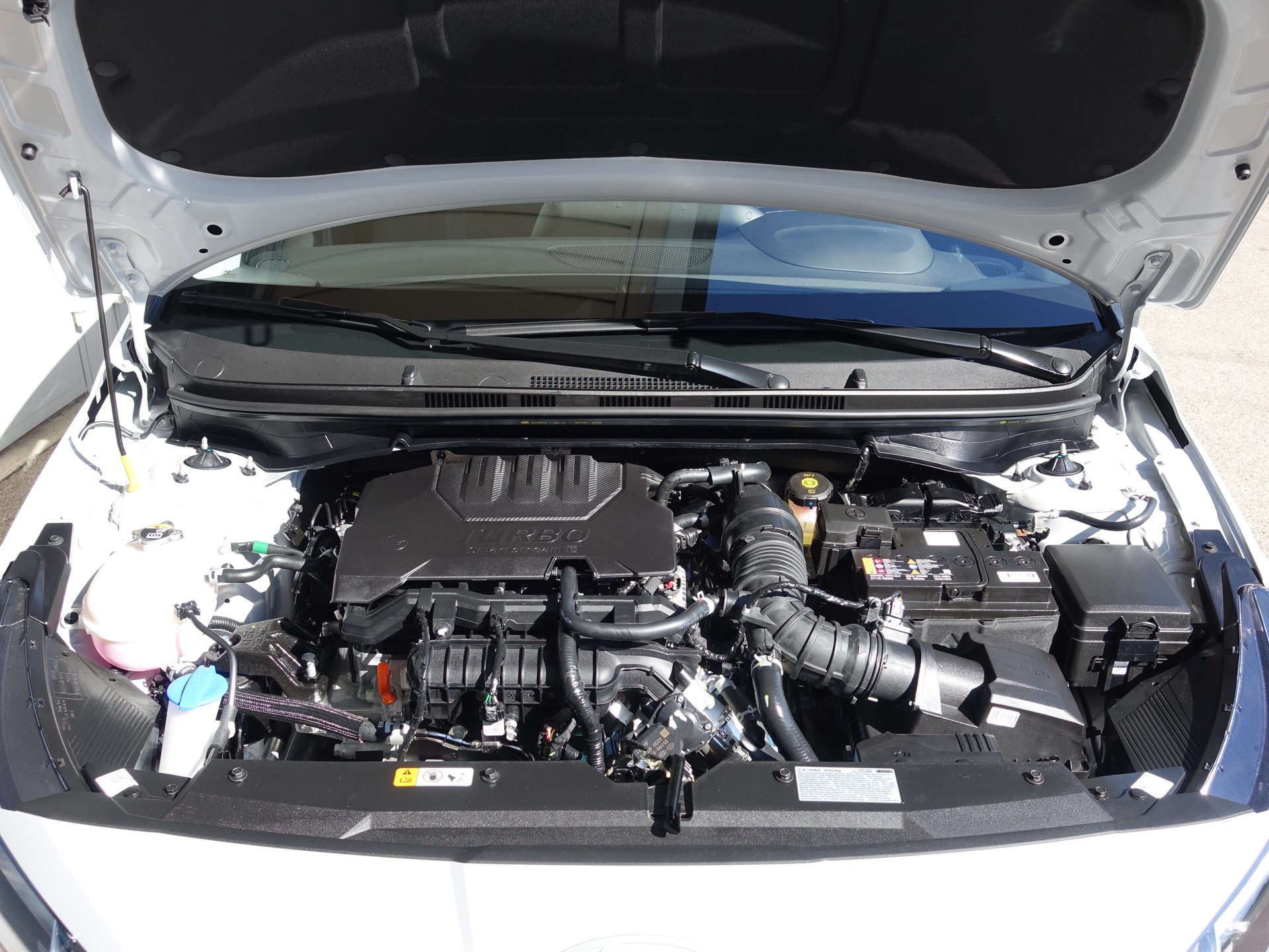 HYUNDAI i20 1.0 T-GDi Amplia DCT-image-8