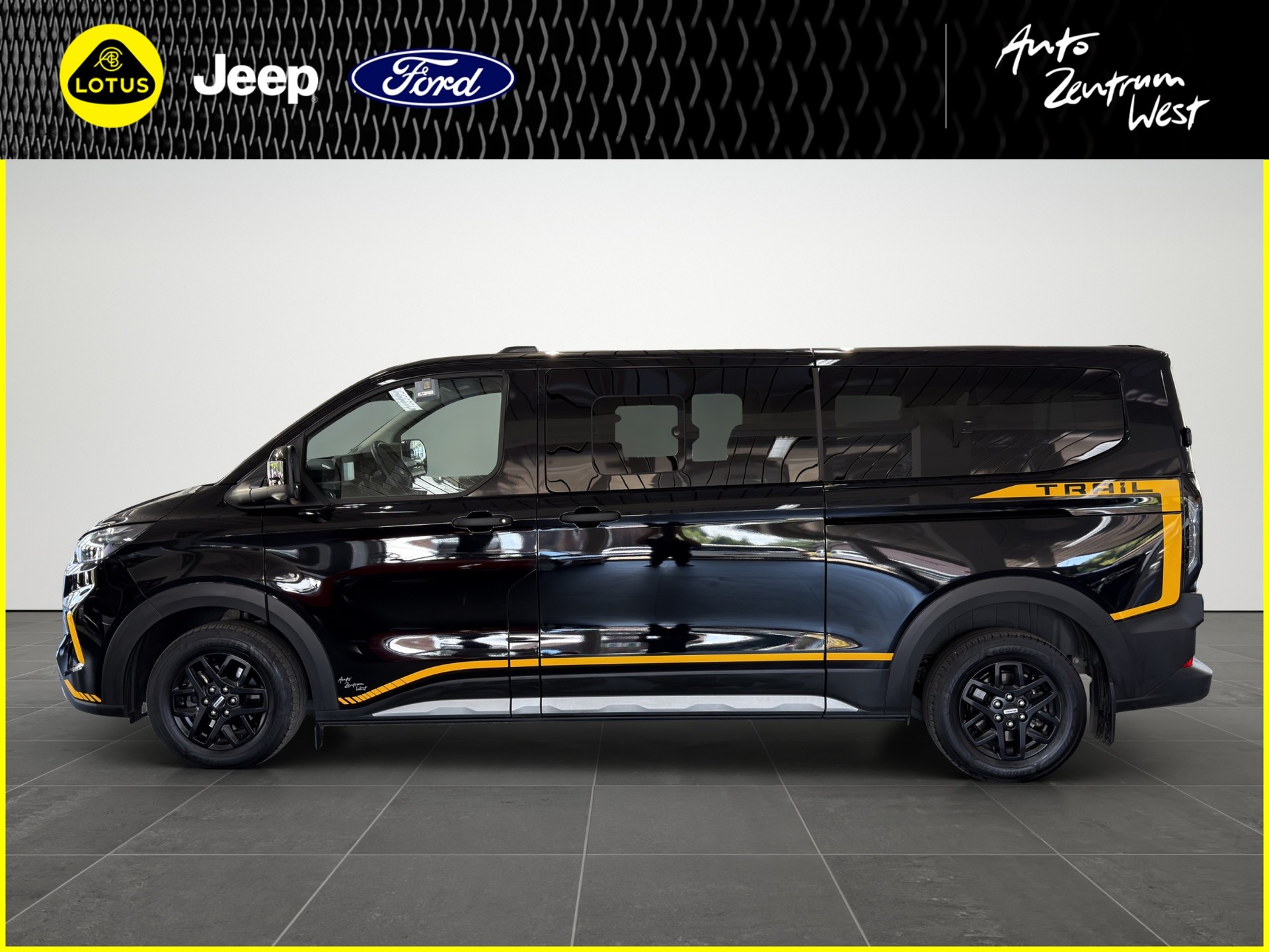 FORD Transit Custom Combi 320 L2H1 Trail Automat 4x4-showroom-element-1