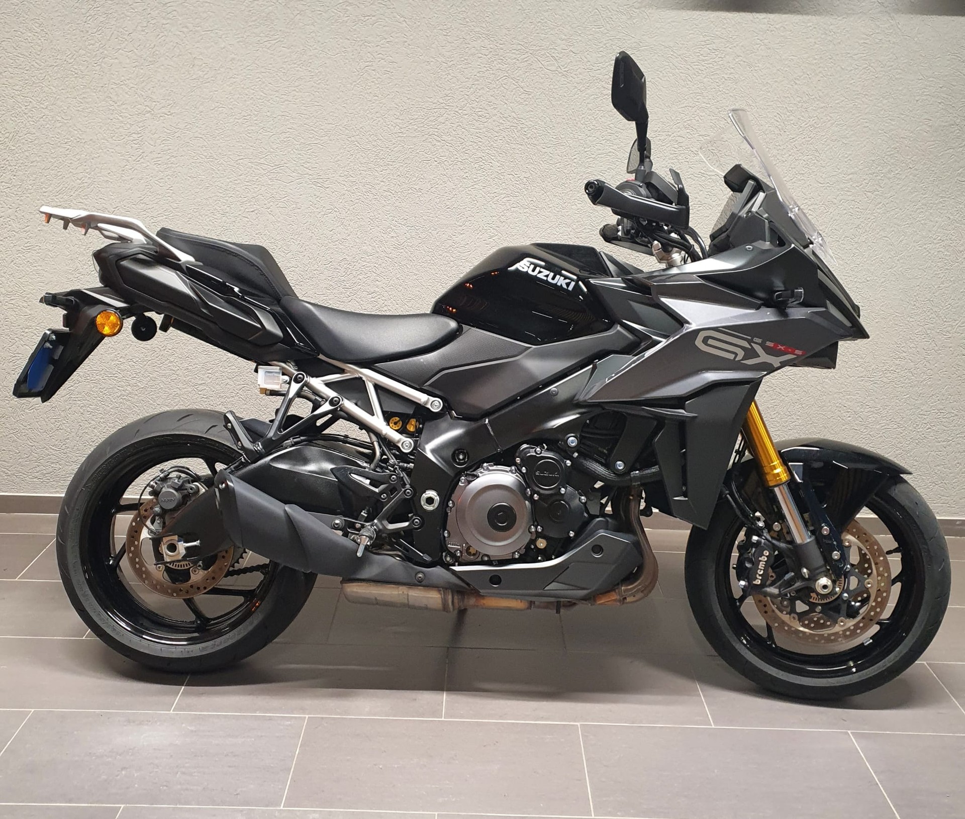 SUZUKI GSX-S 1000 GX-image-1