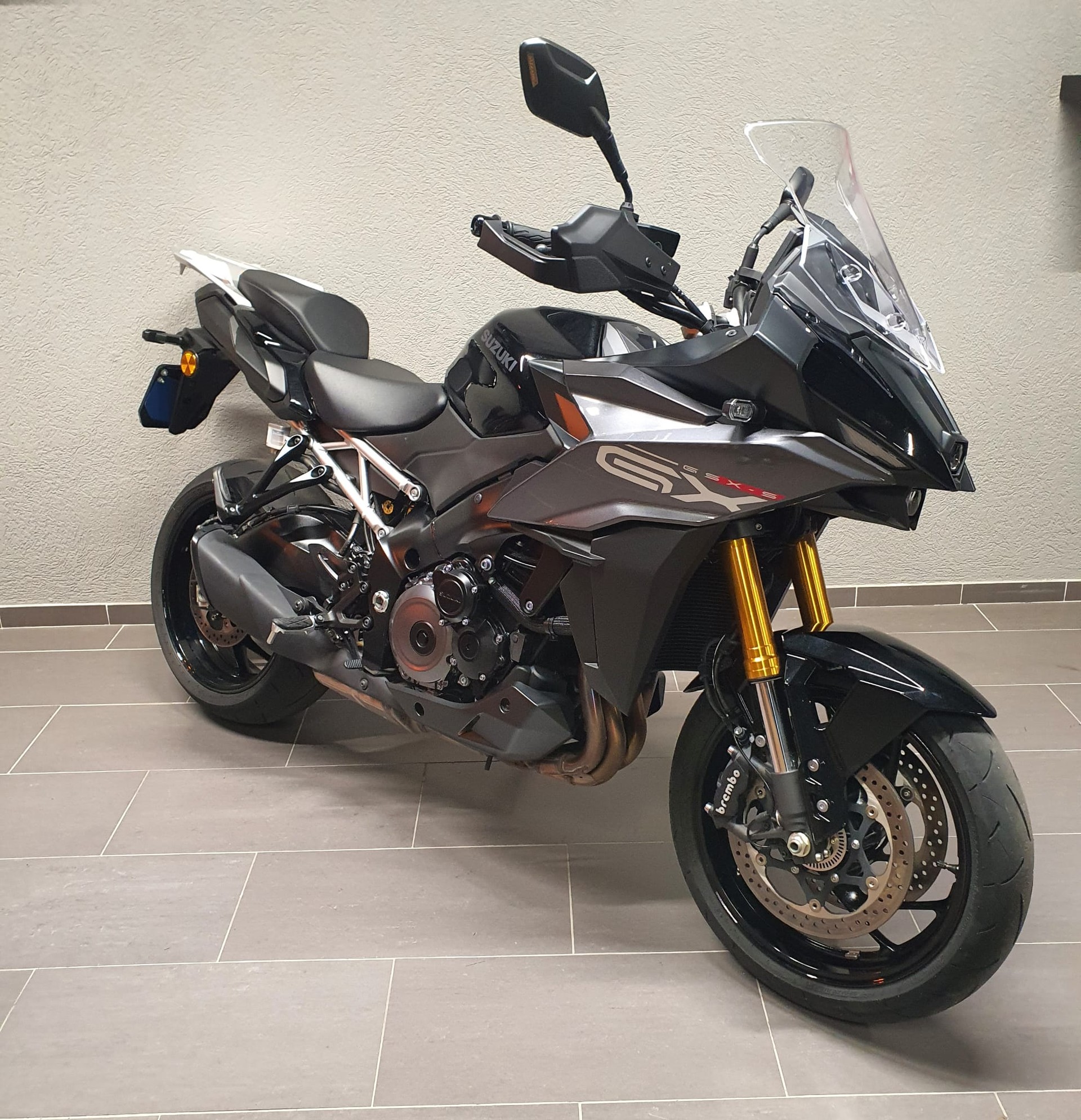 SUZUKI GSX-S 1000 GX-image-0