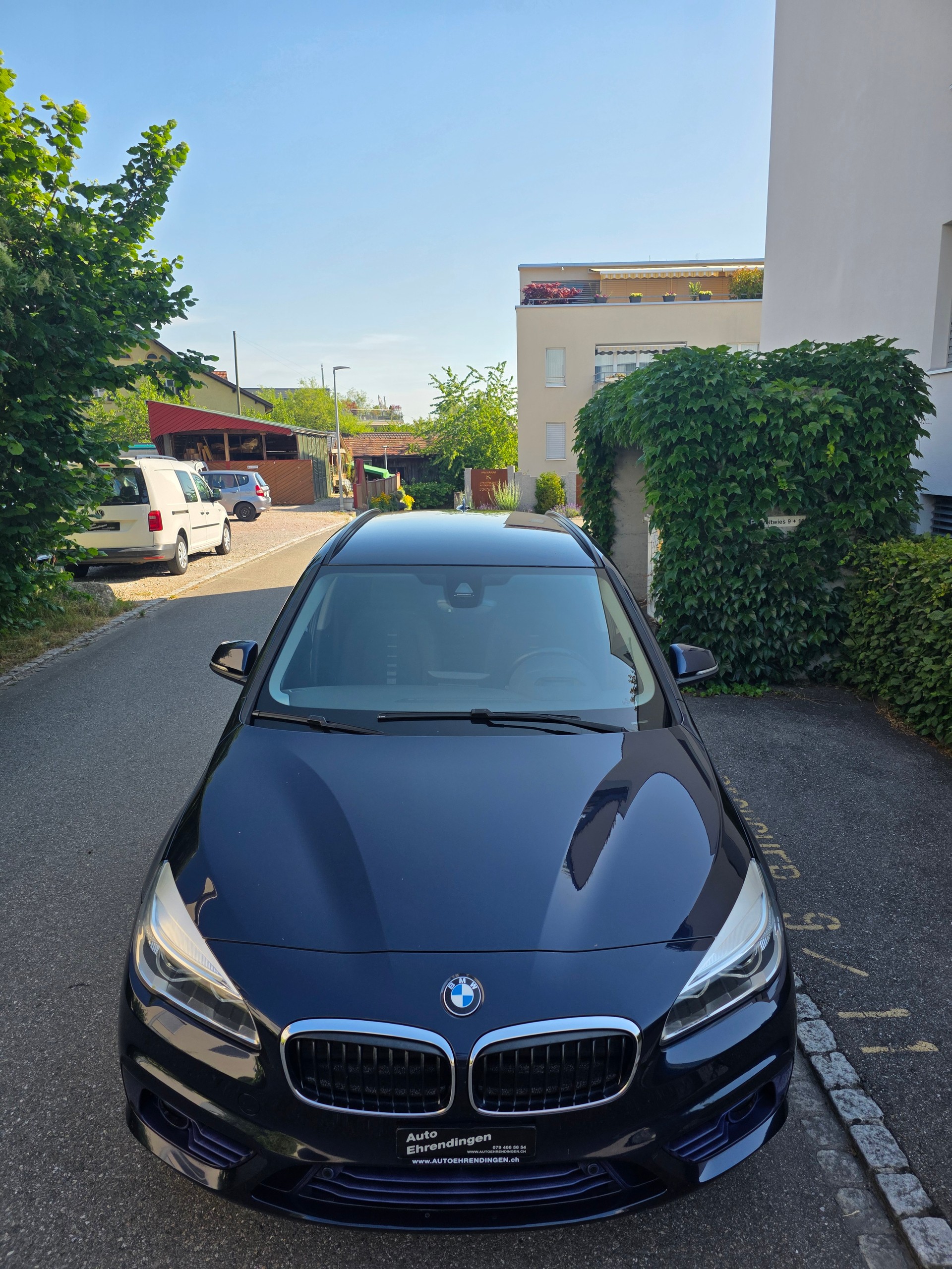 BMW 220d xDrive Active Tourer Sport Line Steptronic-image-2