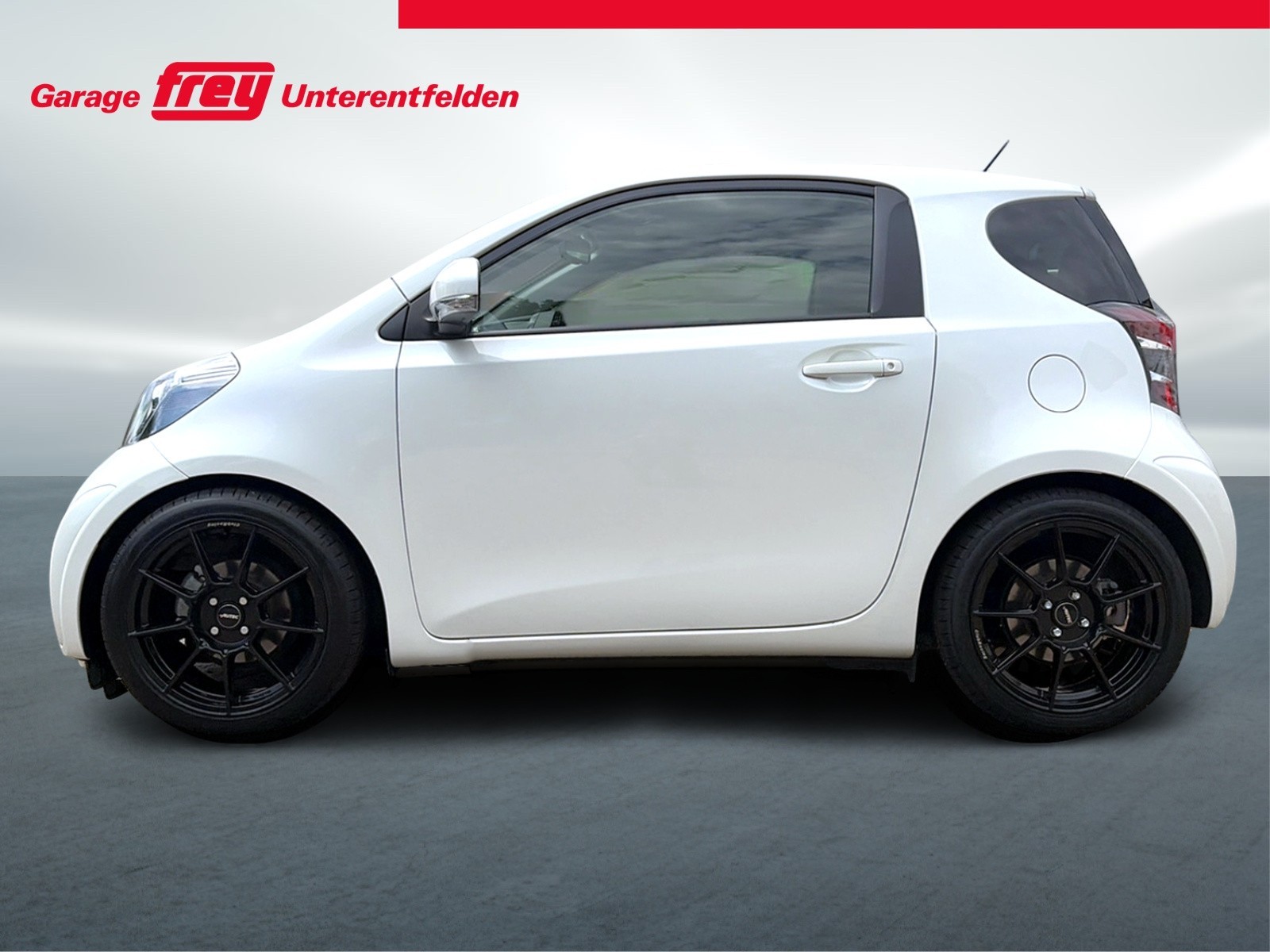 TOYOTA iQ 1.33 Dual VVT-i Sol Multidrive-image-2
