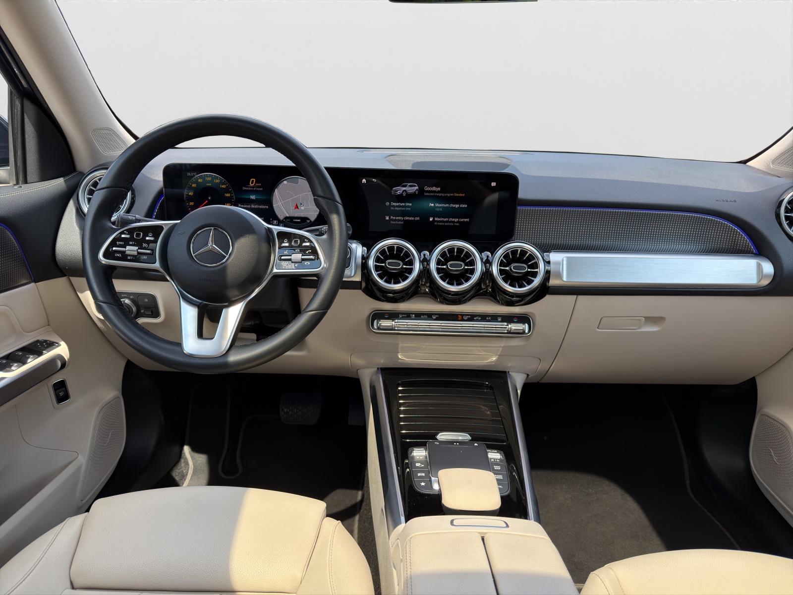 MERCEDES-BENZ EQB 300 4Matic-image-10
