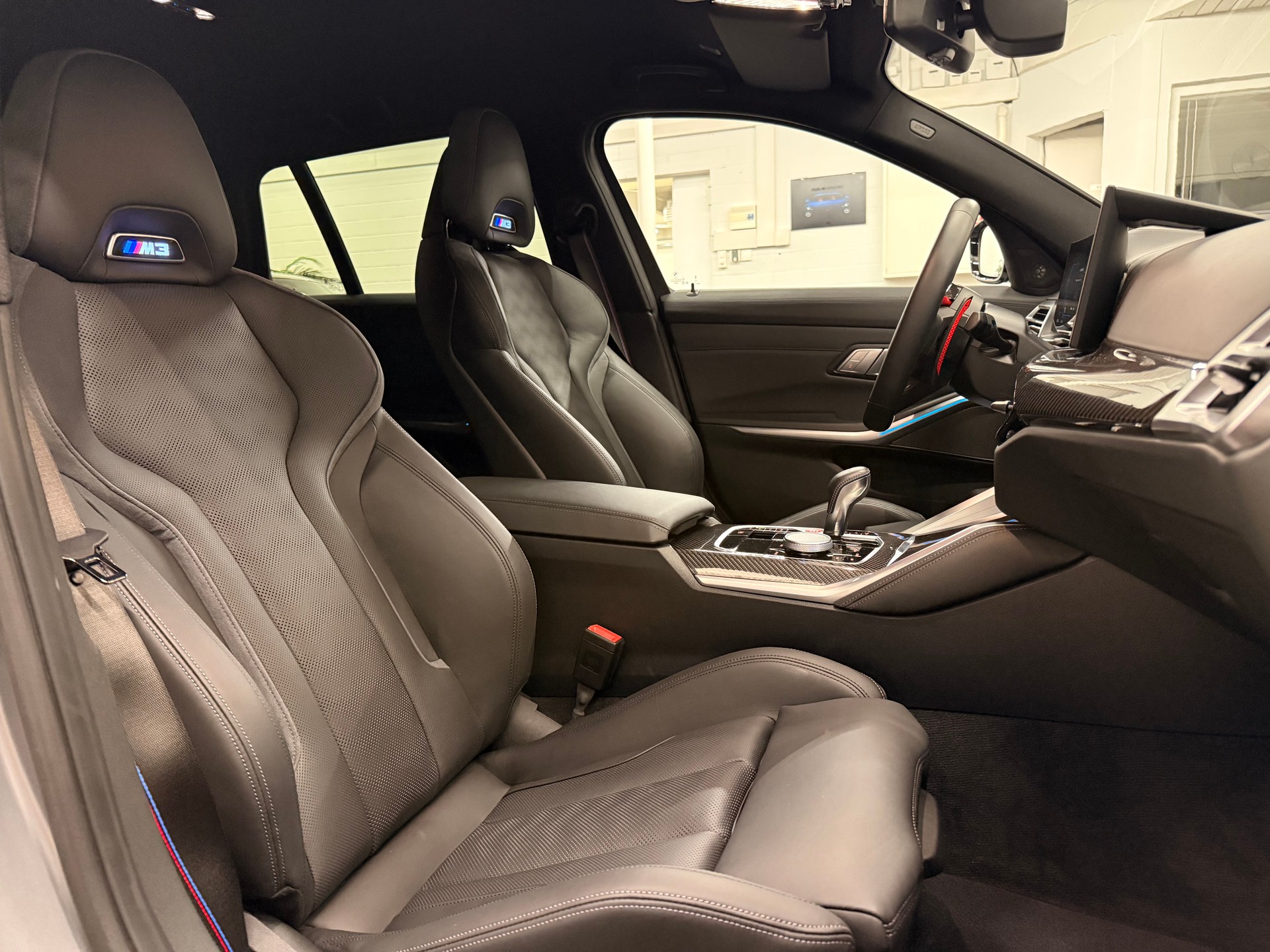 BMW M3 Touring xDrive Competition M LCI-image-7