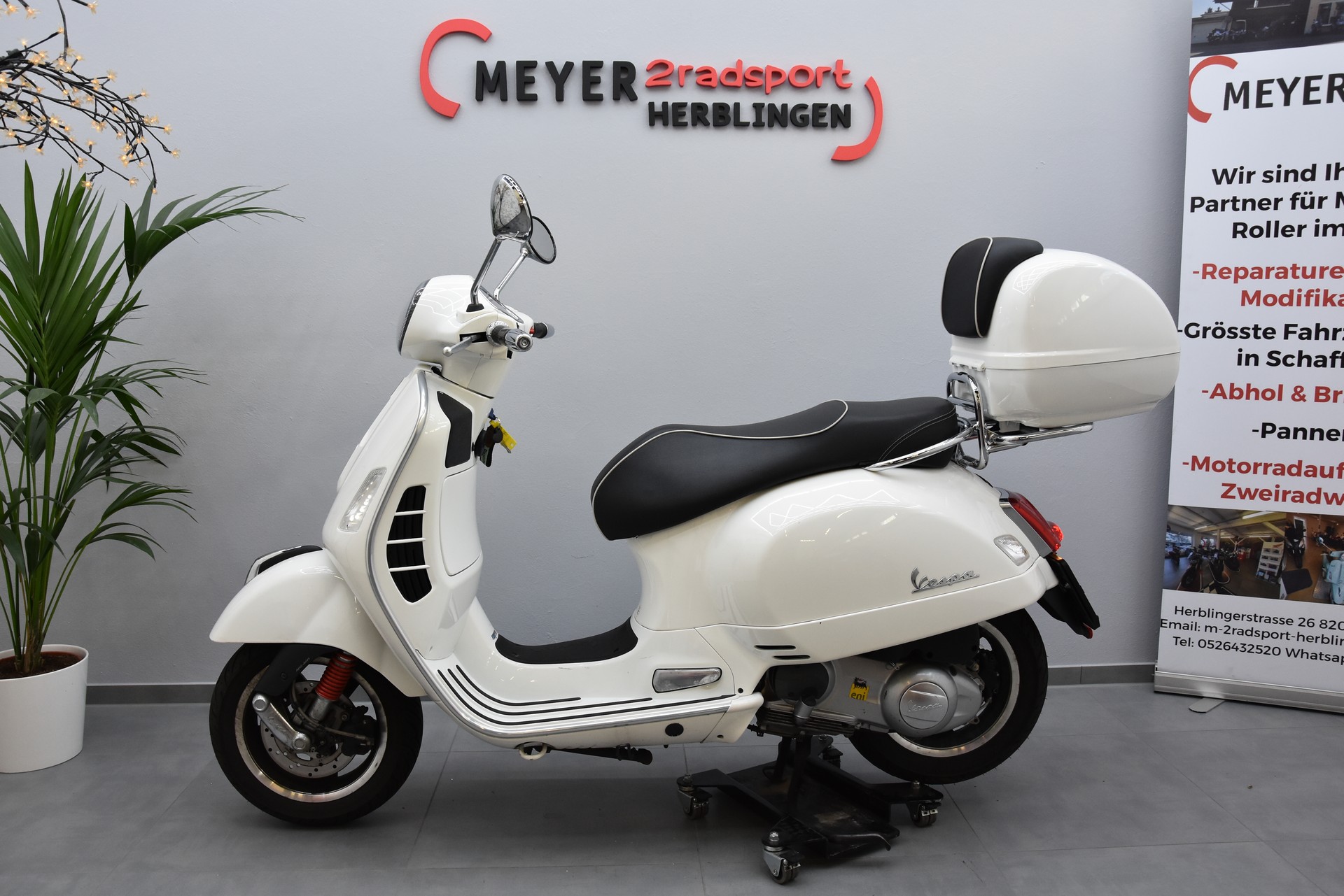 PIAGGIO Vespa GTS 300 i.e ABS-image-8