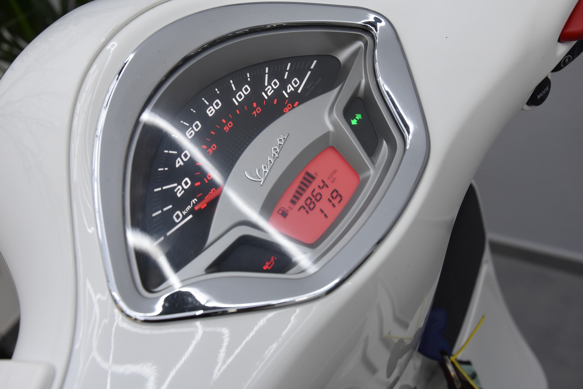 PIAGGIO Vespa GTS 300 i.e ABS-image-7