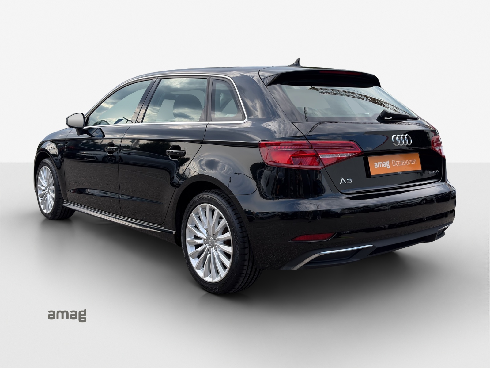 AUDI A3 Sportback 1.4 e-tron Sport S-tronic-showroom-element-2