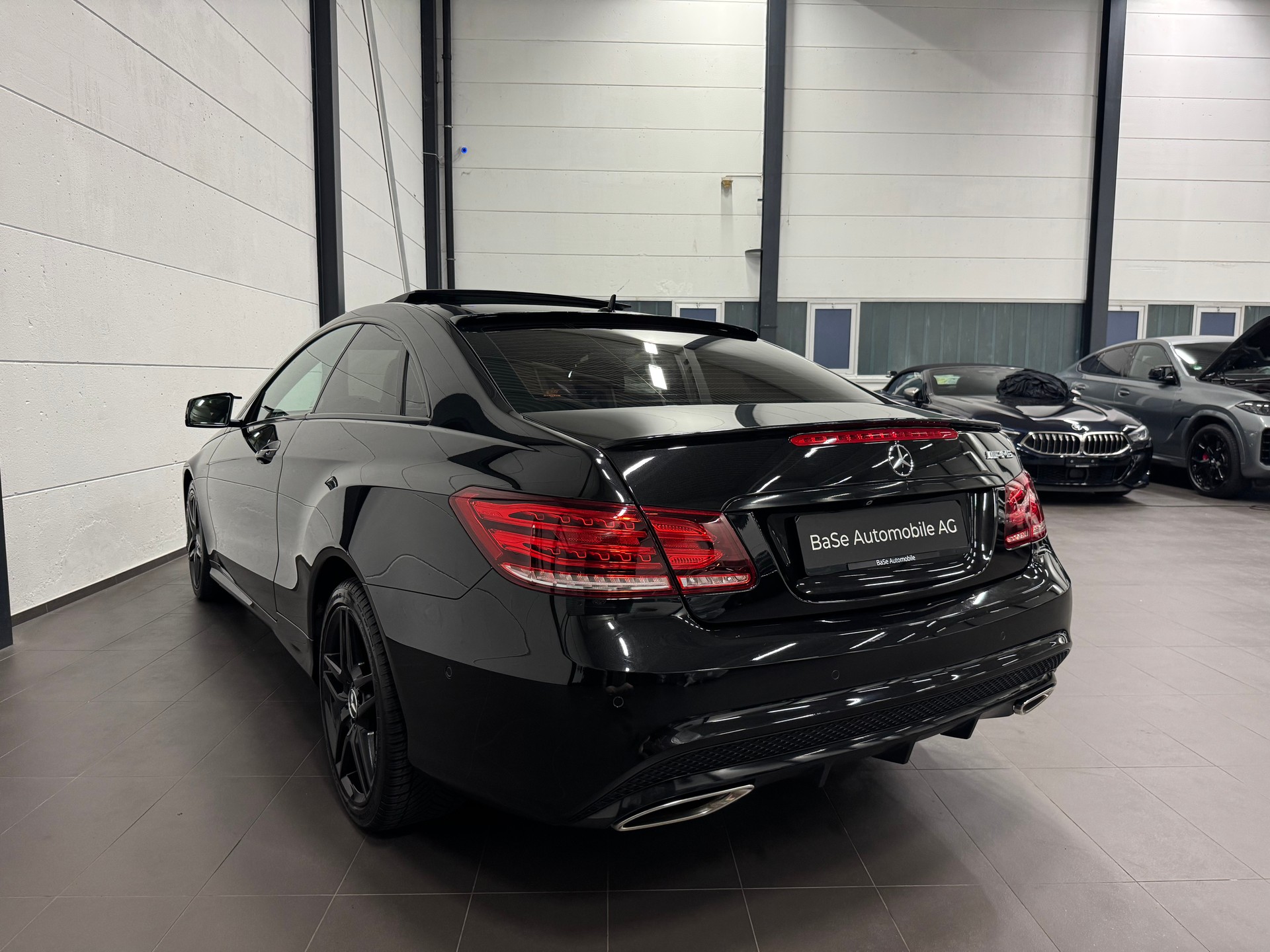 MERCEDES-BENZ E 250 7G-Tronic AMG LINE-image-14