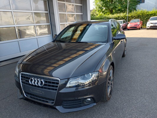 AUDI A4 Avant 2.0TFSI Style qu