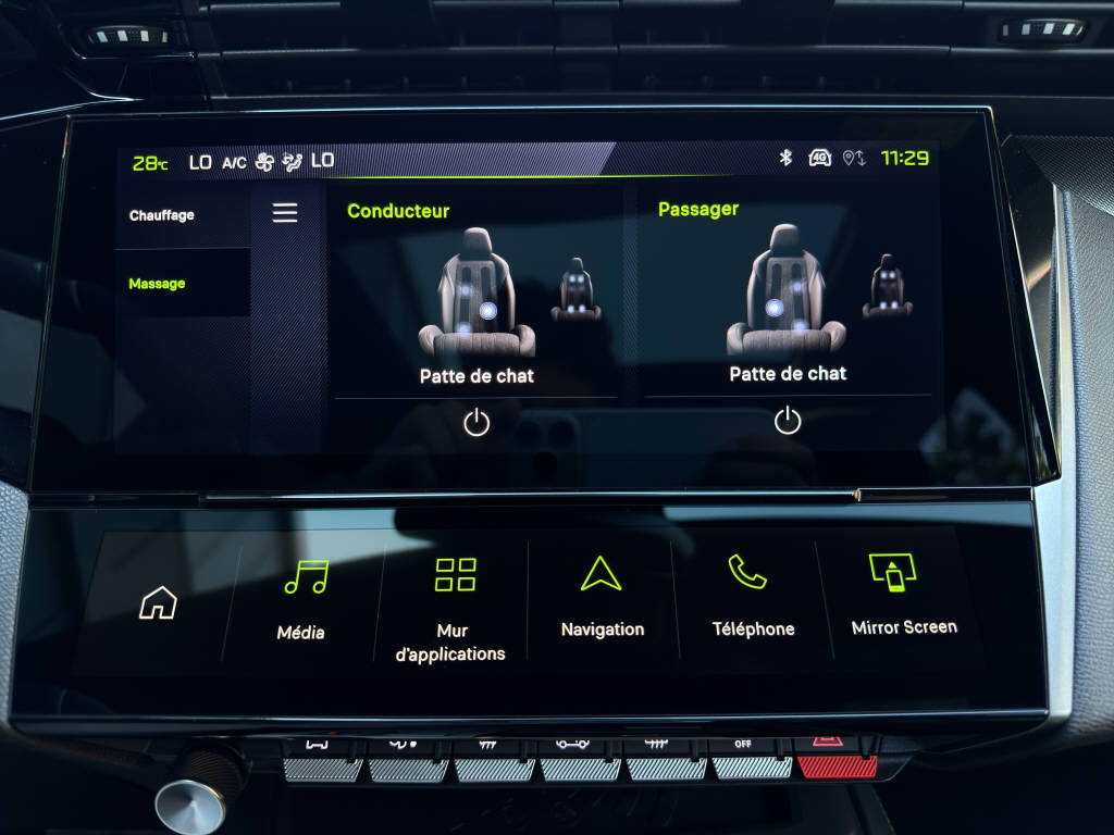 PEUGEOT 408 1.2 Hybrid GT Exclusive-image-6