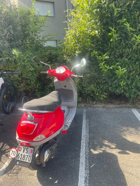 PIAGGIO Vespa 50 LX2-image-3
