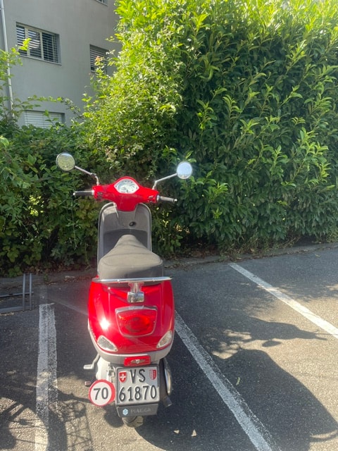 PIAGGIO Vespa 50 LX2-image-2