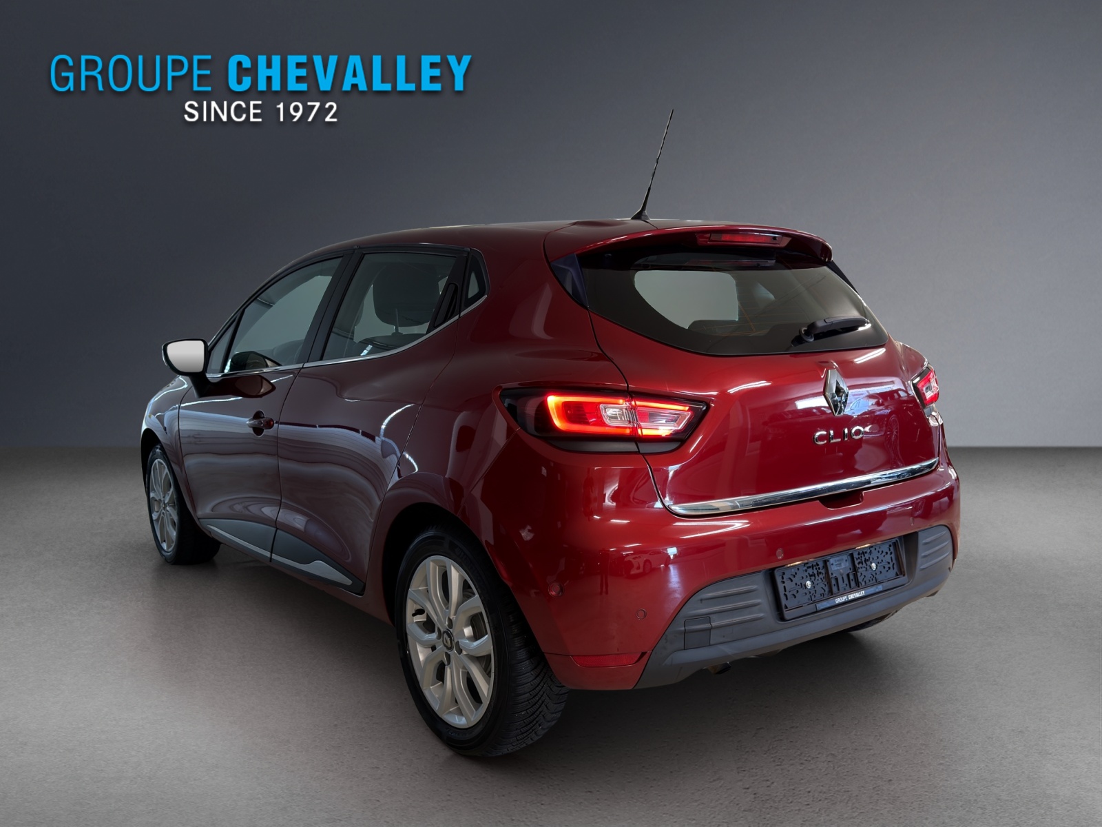 RENAULT Clio 0.9 Life-showroom-element-3