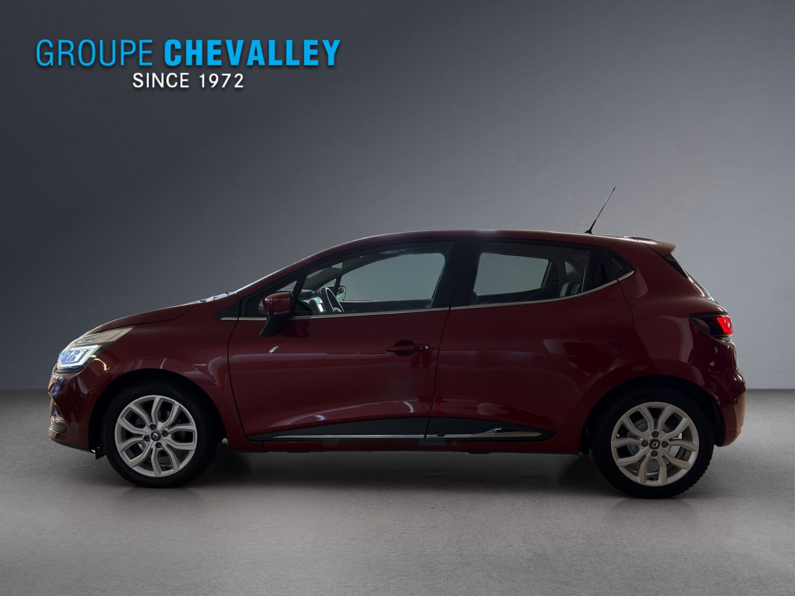 RENAULT Clio 0.9 Life-showroom-element-2