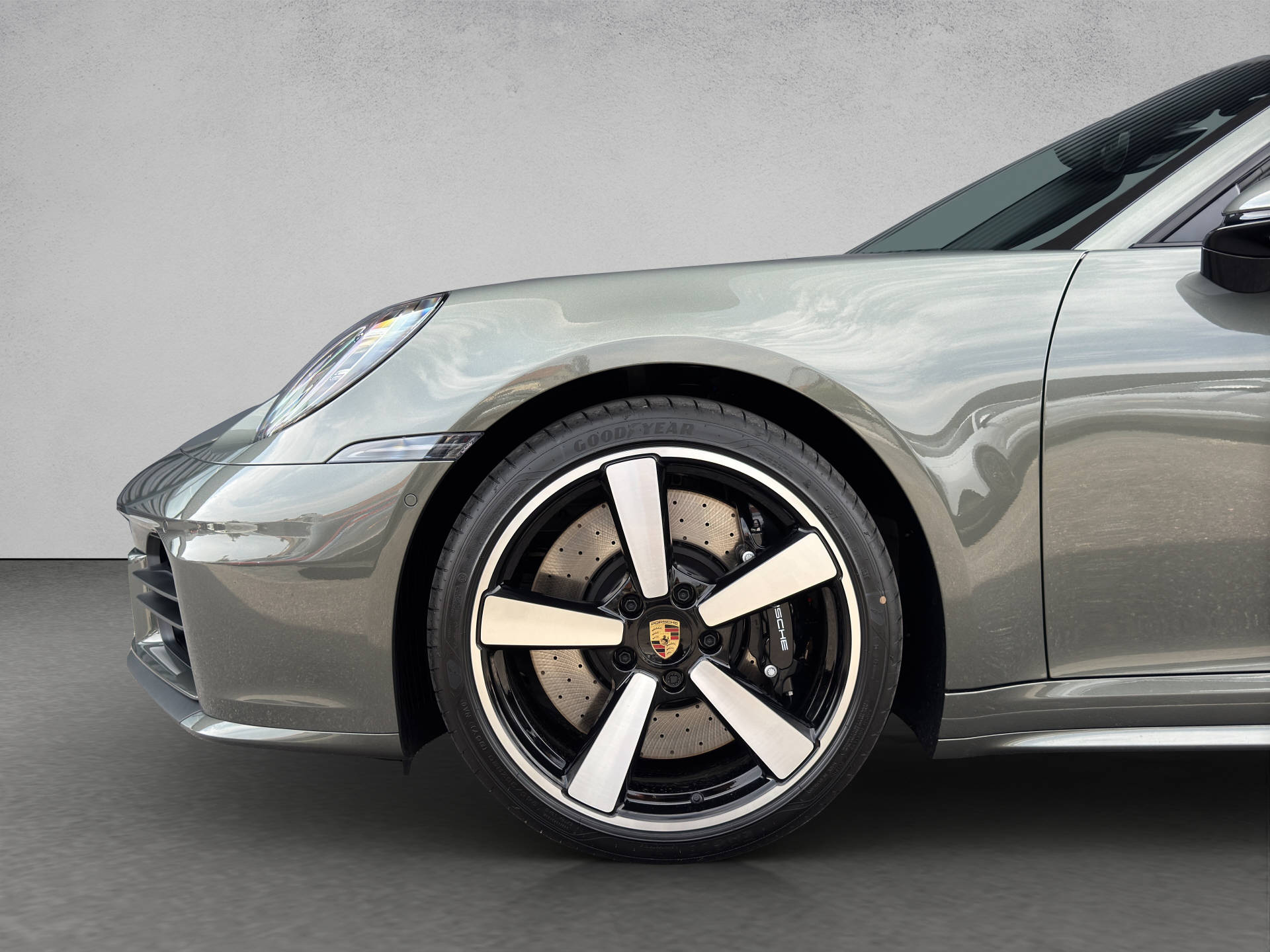 PORSCHE 911 Targa 4S-image-13