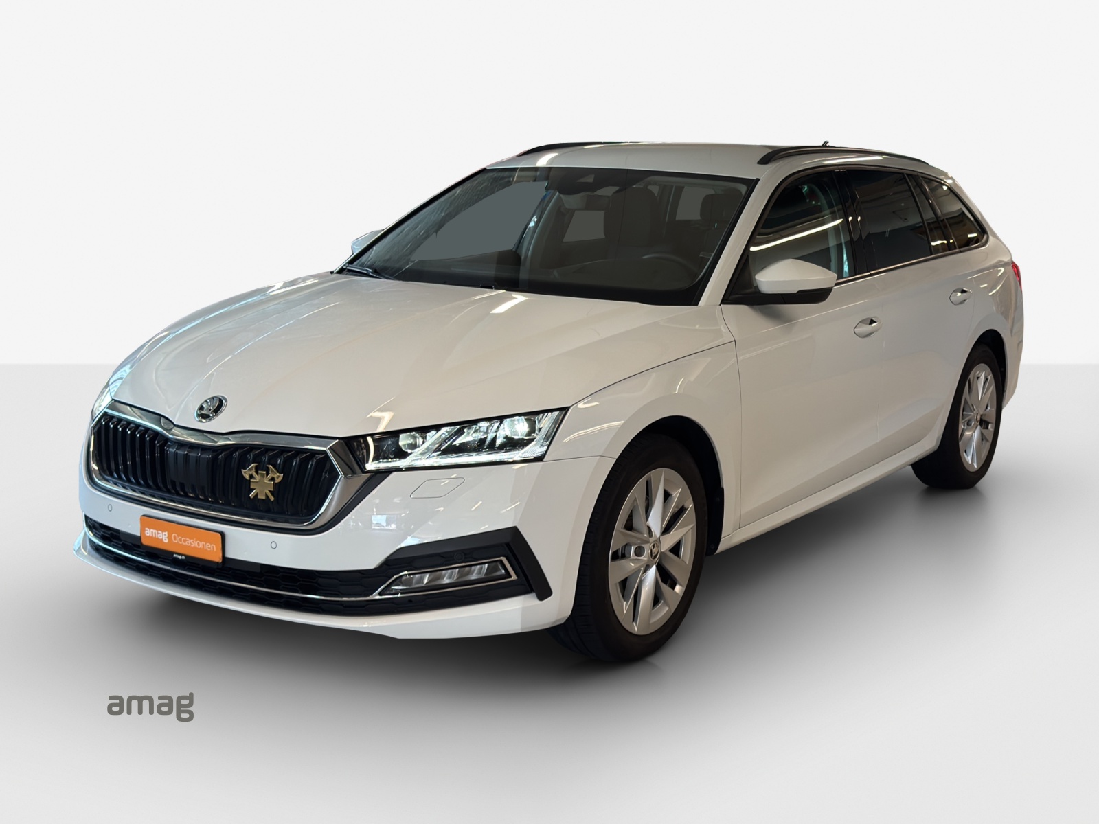 SKODA Octavia Combi 2.0 TSI Style DSG 4x4