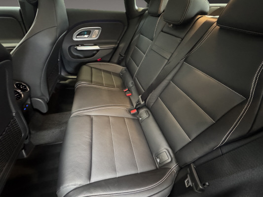 MERCEDES-BENZ CLA 220 8G-DCT 4Matic-image-8