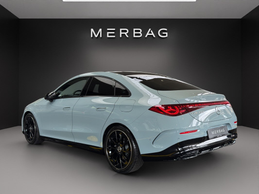 MERCEDES-BENZ CLA 220 8G-DCT 4Matic-image-2