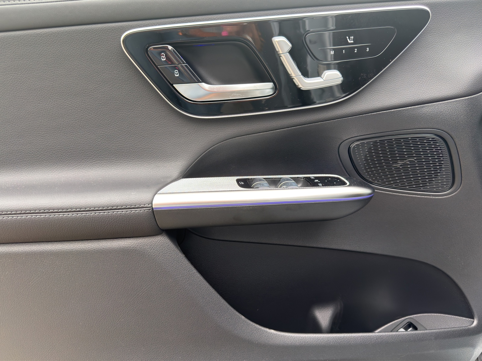 MERCEDES-BENZ GLC 400 e 4Matic EQ Star 9G-Tronic-image-7