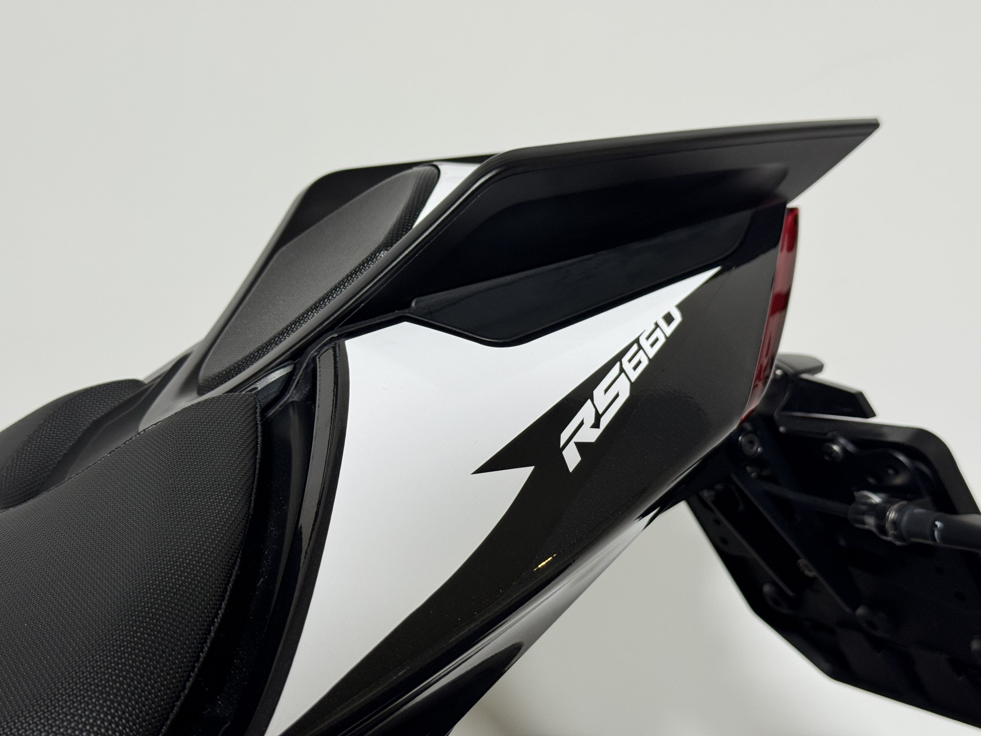 APRILIA RS 660-showroom-element-3