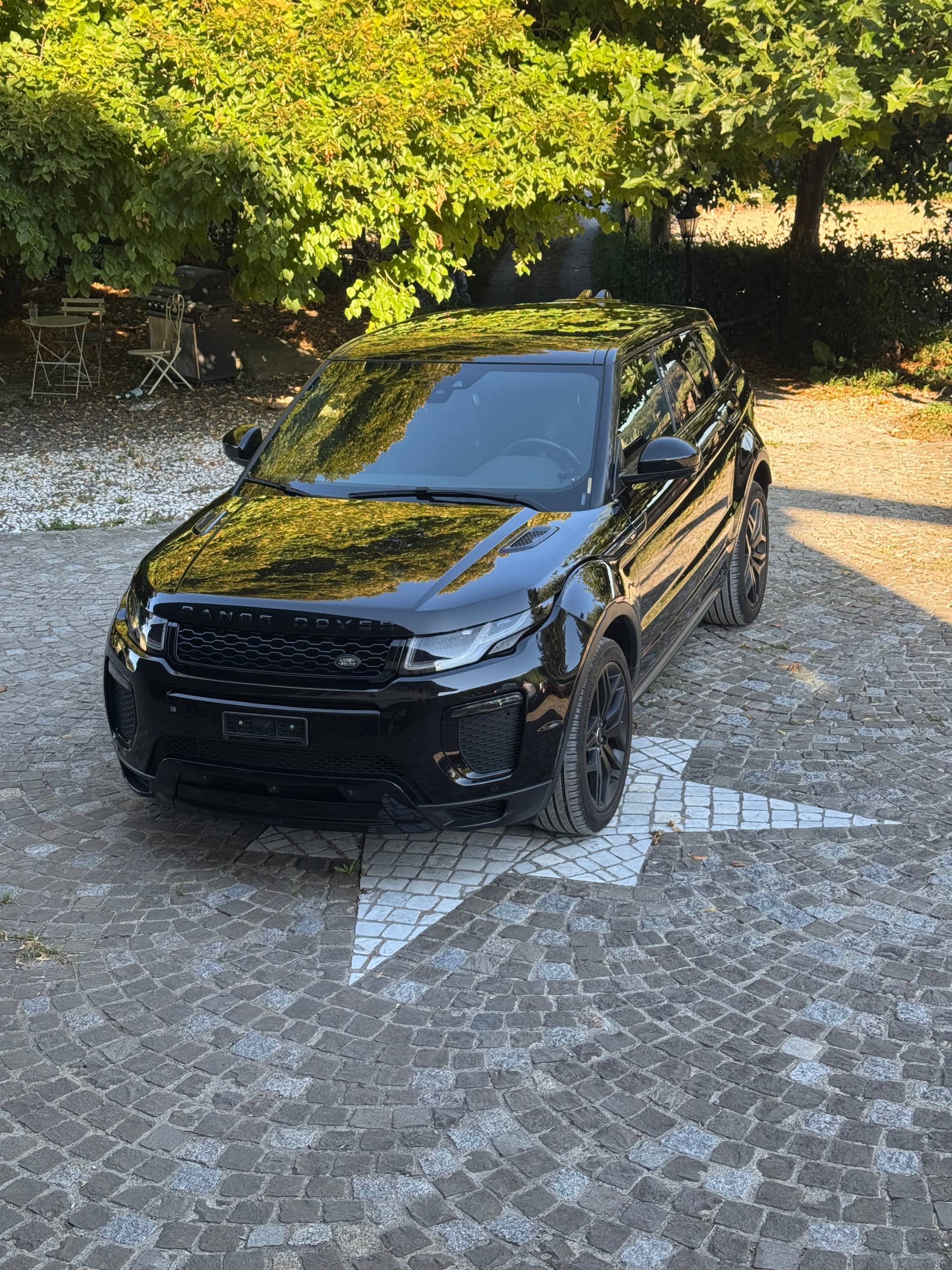 LAND ROVER Range Rover Evoque 2.0 Si4 HSE Dynamic AT9-image-2