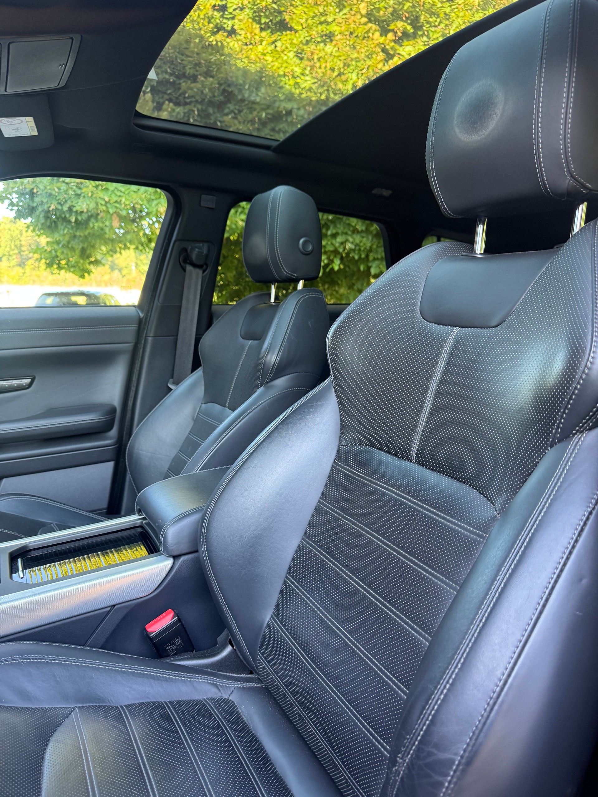 LAND ROVER Range Rover Evoque 2.0 Si4 HSE Dynamic AT9-image-10
