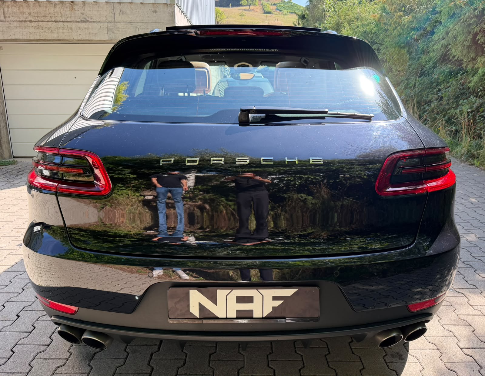 PORSCHE Macan S PDK-showroom-element-3