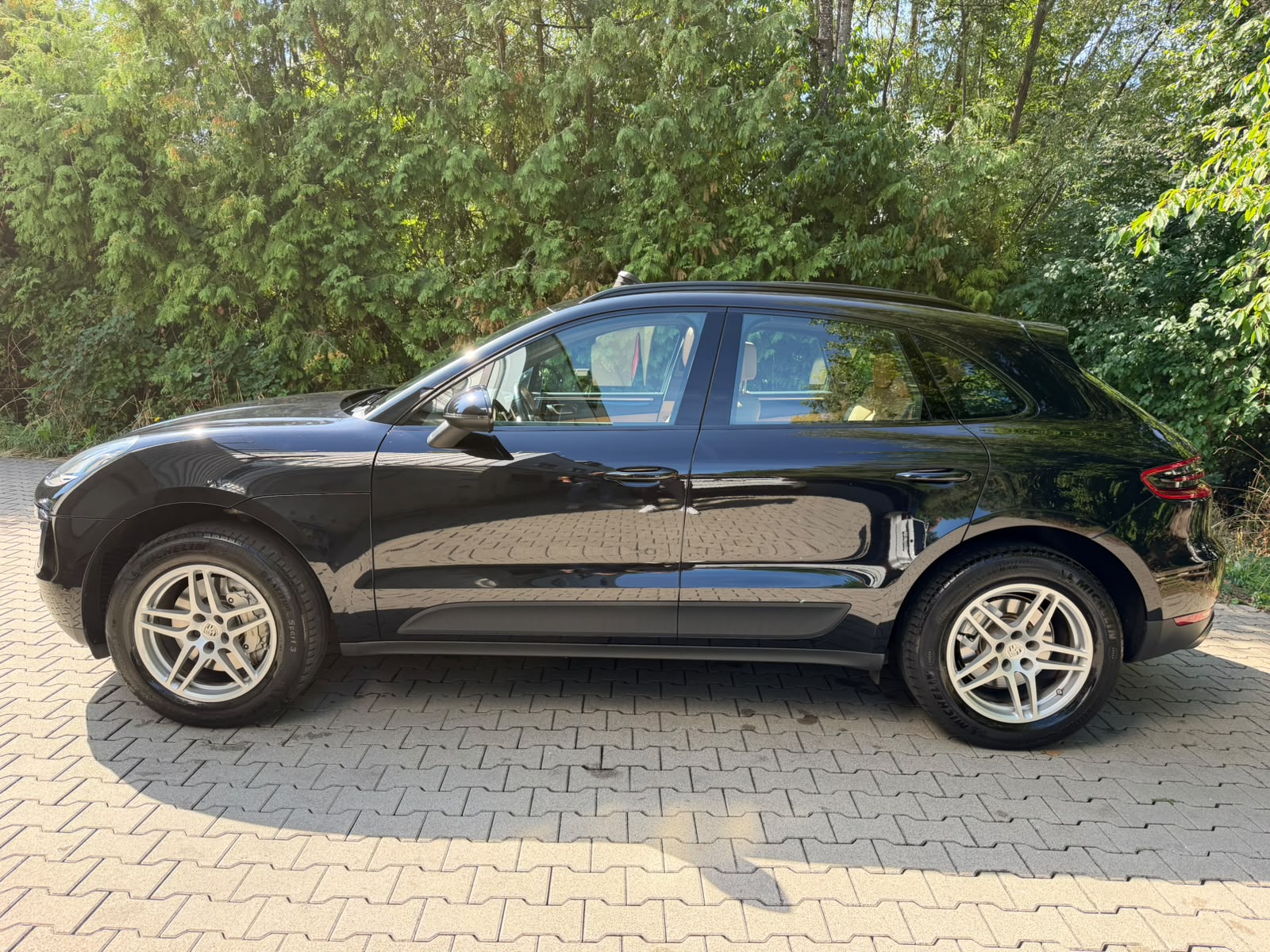 PORSCHE Macan S PDK-showroom-element-1