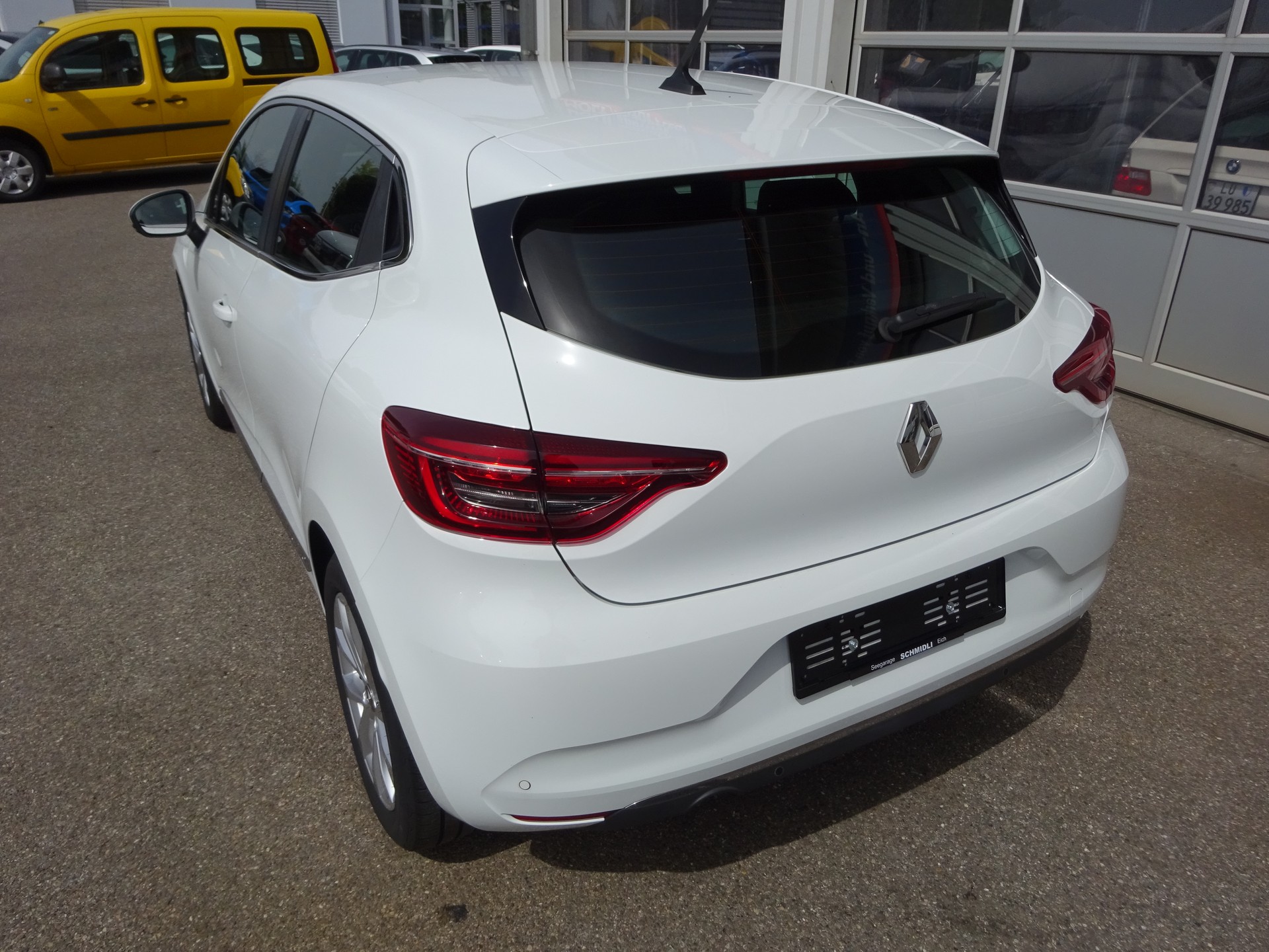 RENAULT Clio 1.0 Intens CVT-showroom-element-1