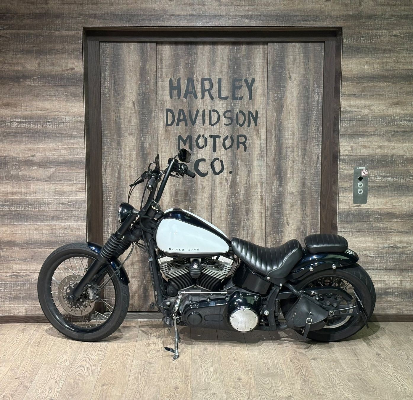 HARLEY-DAVIDSON FXS Blackline ABS-image-3