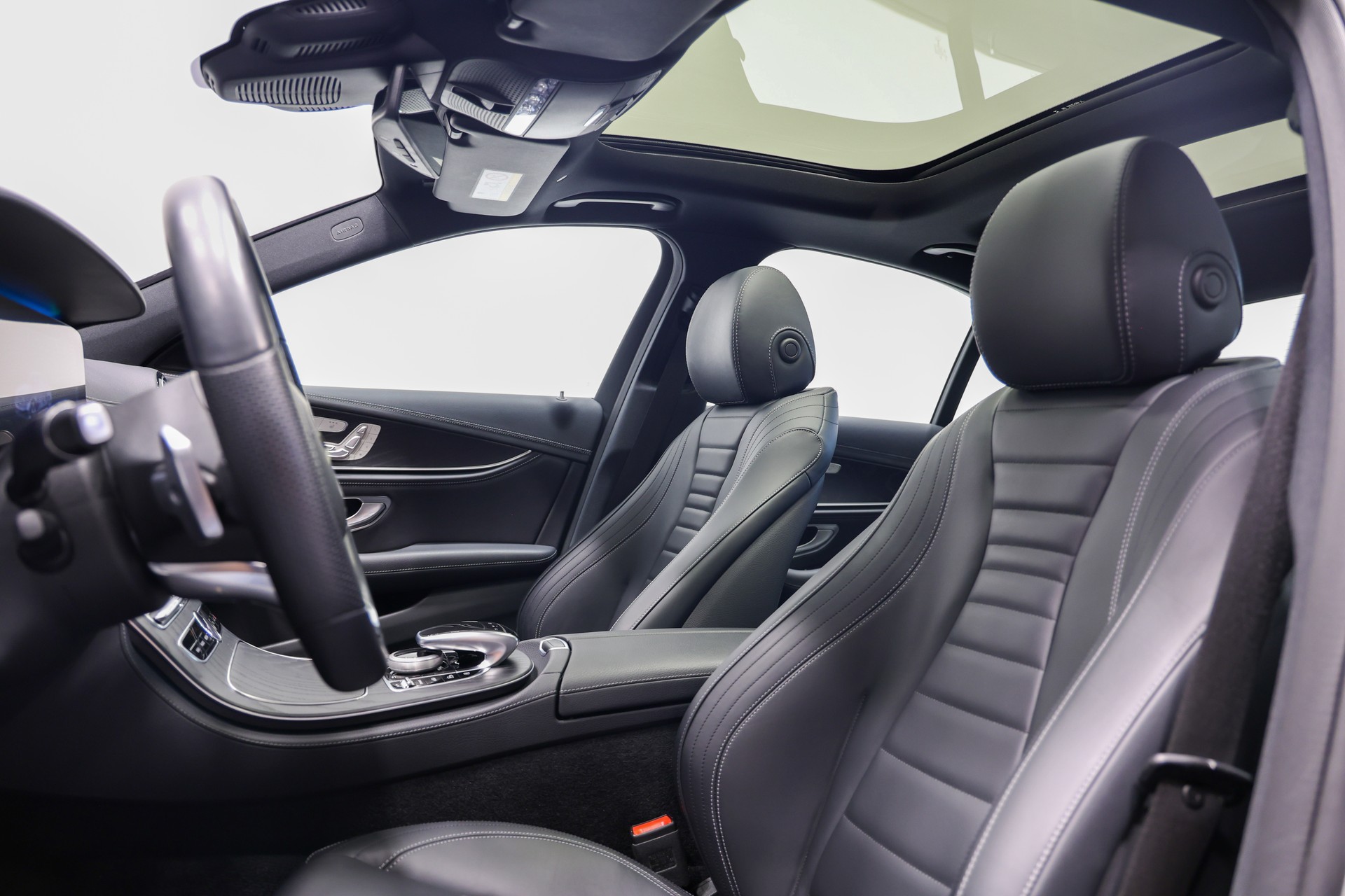 MERCEDES-BENZ E 220 d AMG Line 4Matic 9G-Tronic *Facelift*Vollausstattung*-image-13