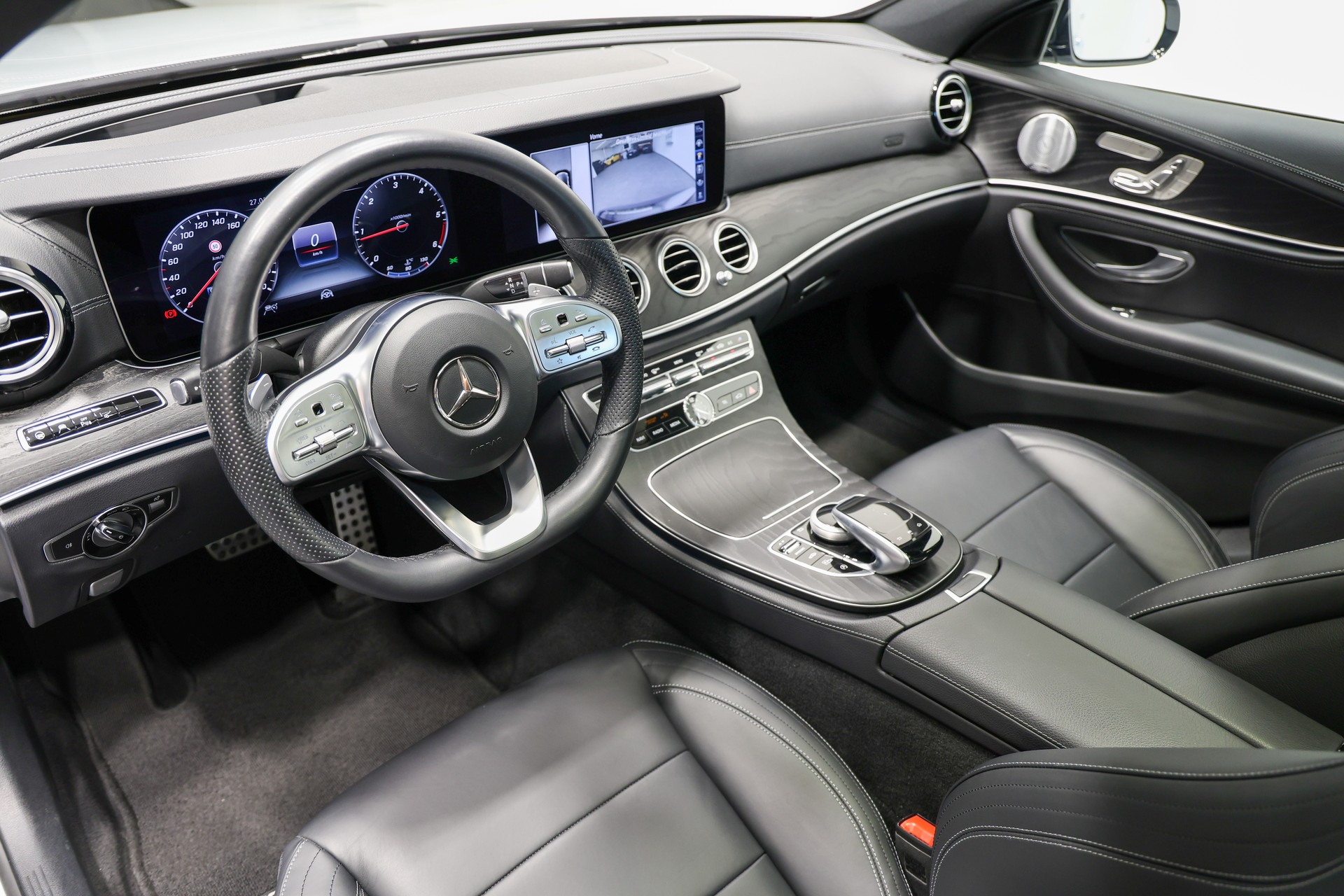 MERCEDES-BENZ E 220 d AMG Line 4Matic 9G-Tronic *Facelift*Vollausstattung*-image-12
