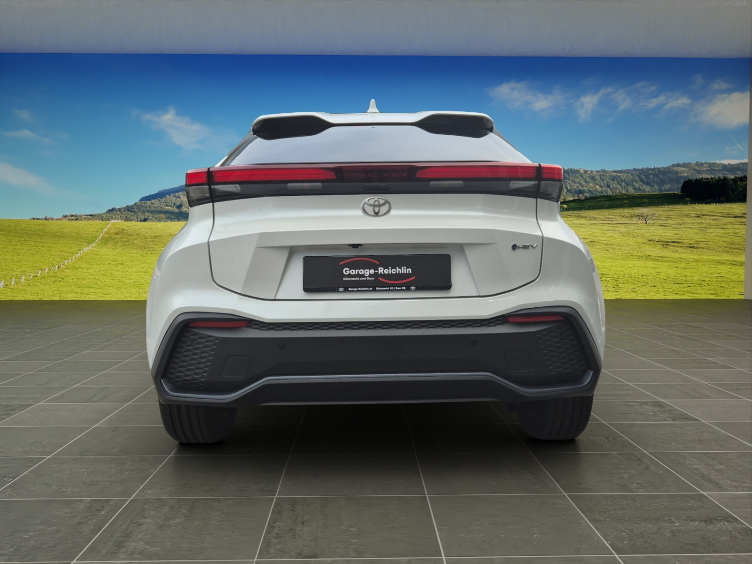 TOYOTA C-HR 2.0 HEV Trend 4x4-showroom-element-3
