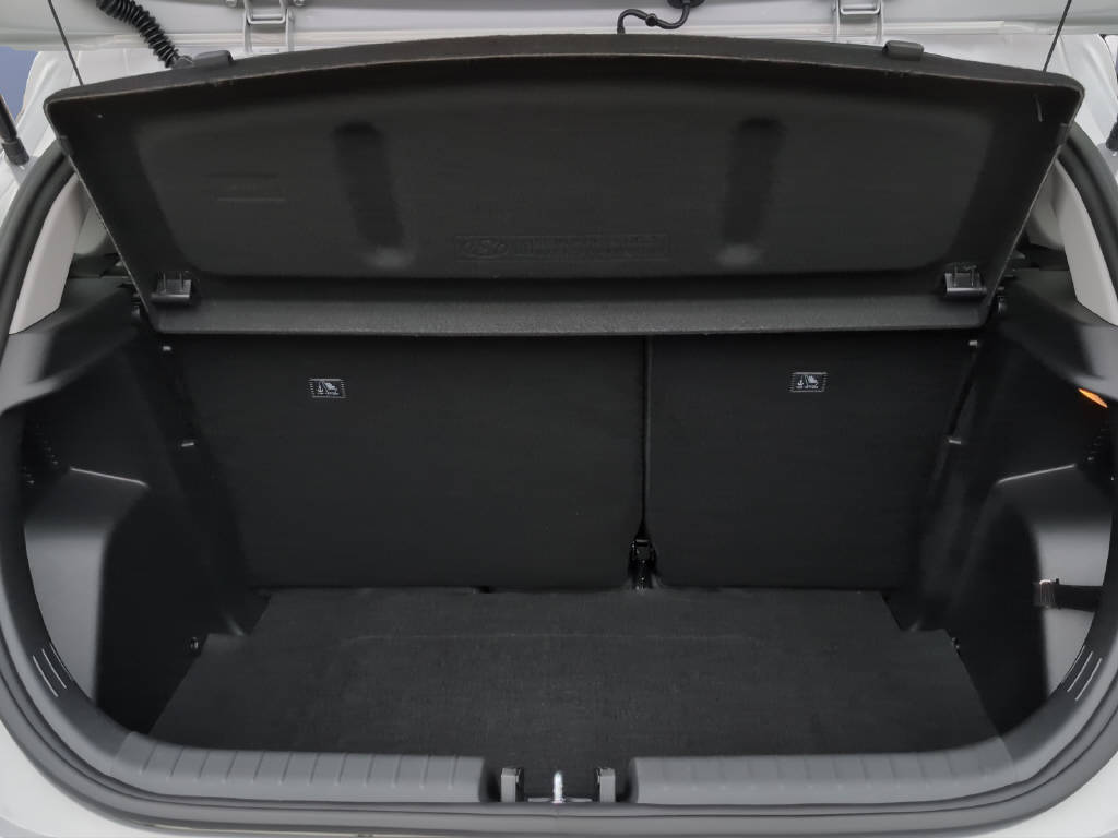 HYUNDAI i20 1.0 T-GDi Amplia Safe Tec GO!-image-12