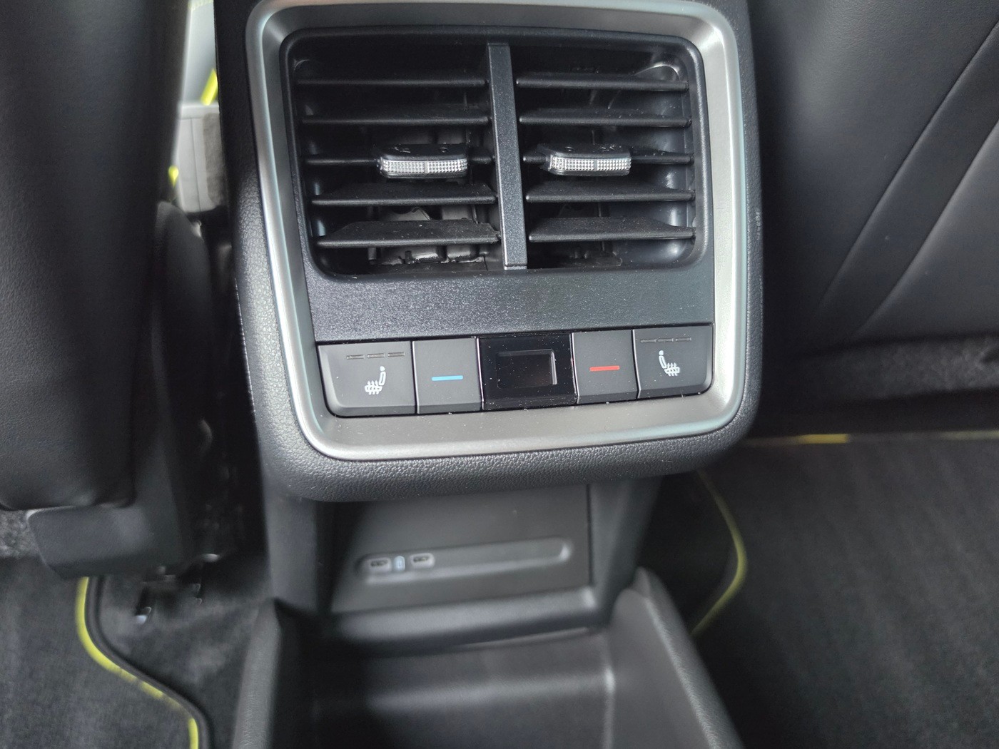 SKODA Elroq RS 4x4-image-21